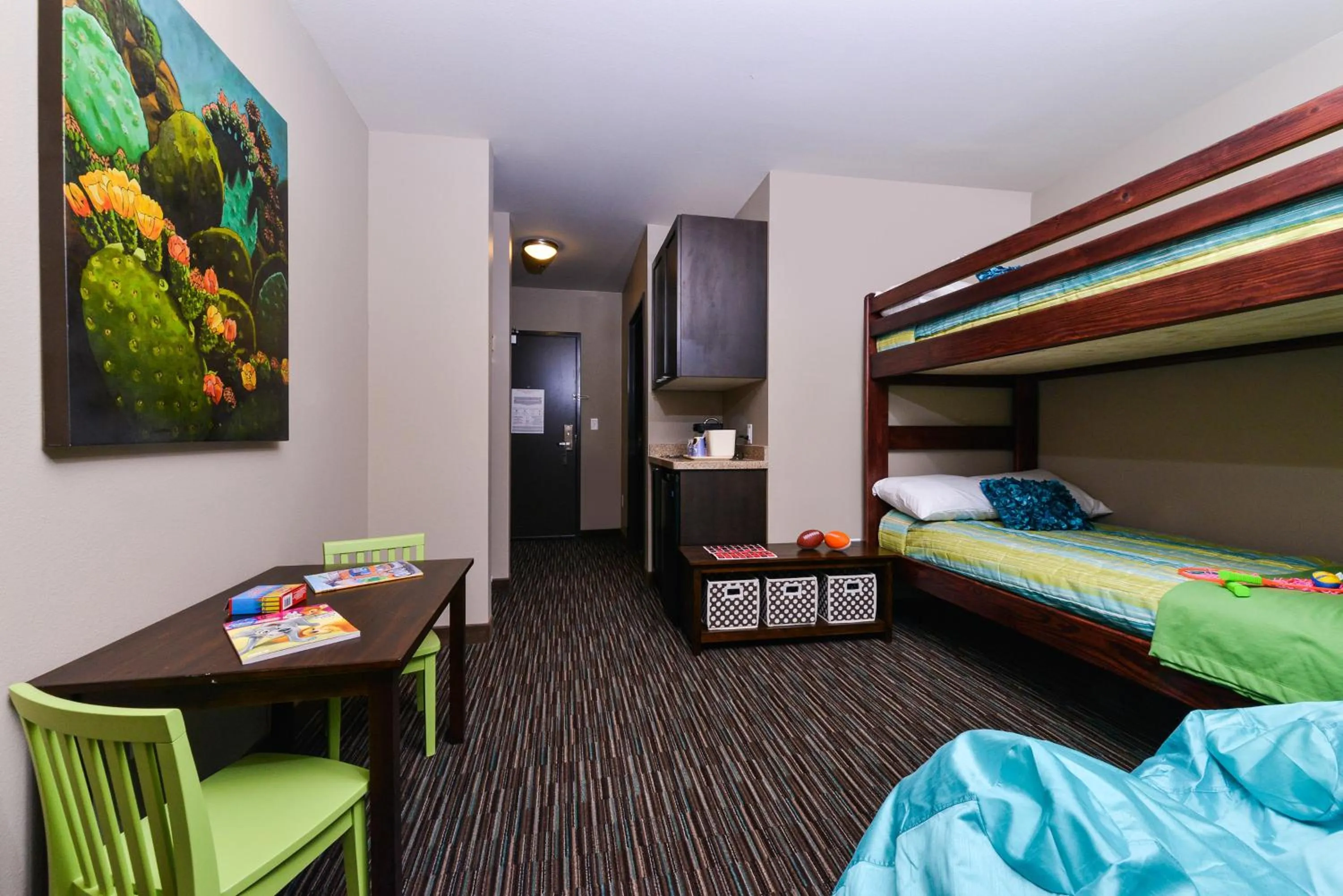 Photo of the whole room, Bed in Holiday Inn Express & Suites Indio - Coachella Valley by IHG
