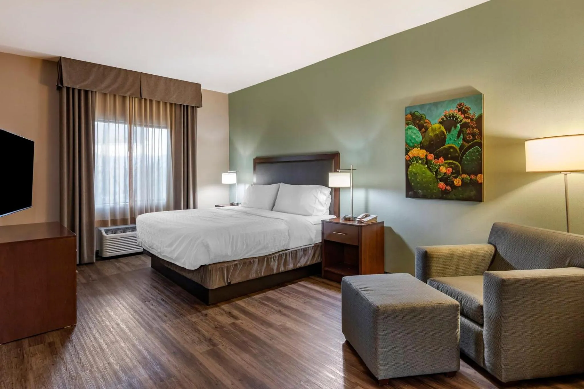Photo of the whole room, Bed in Holiday Inn Express & Suites Indio - Coachella Valley by IHG