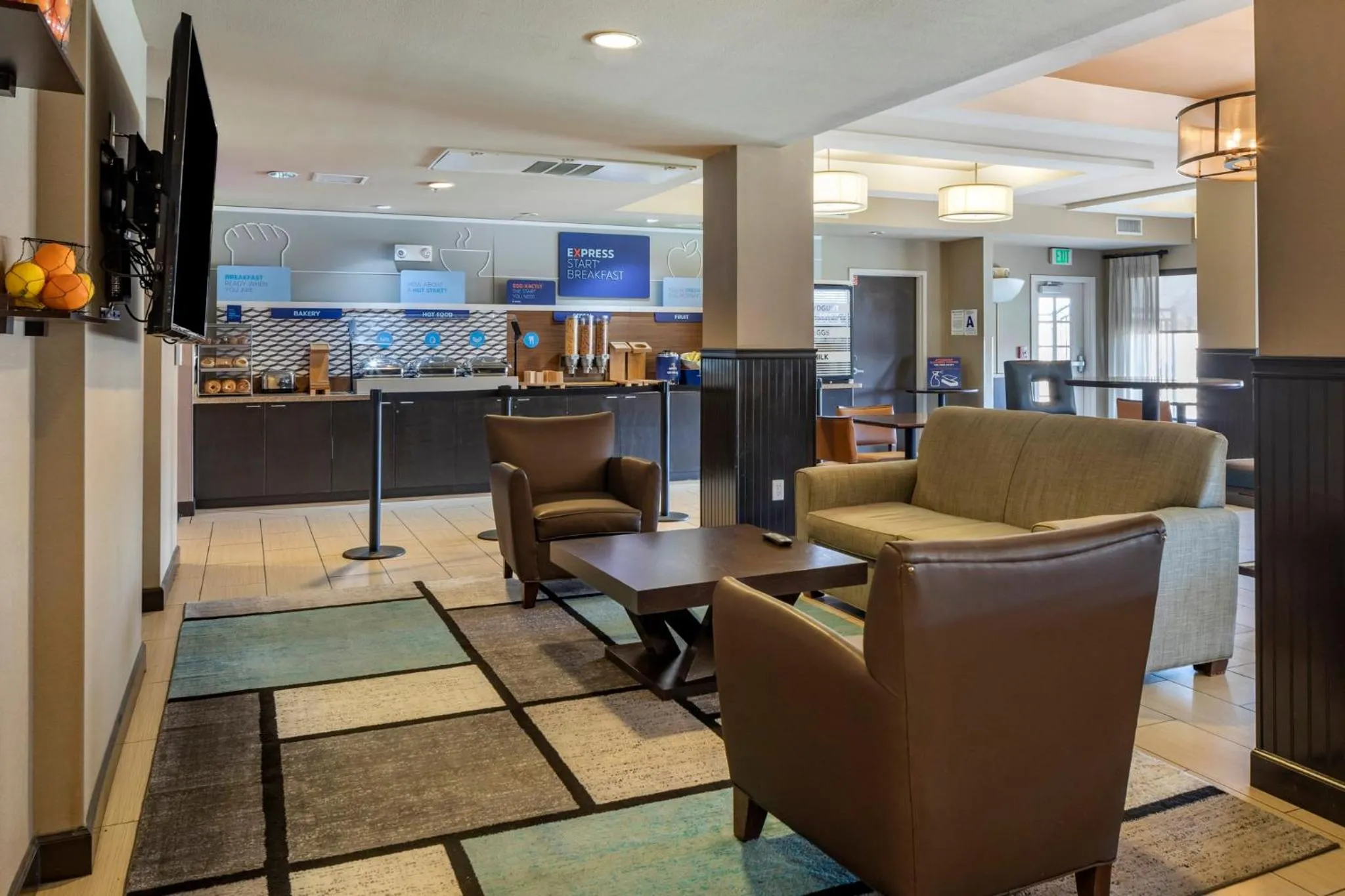 Breakfast in Holiday Inn Express & Suites Indio - Coachella Valley by IHG