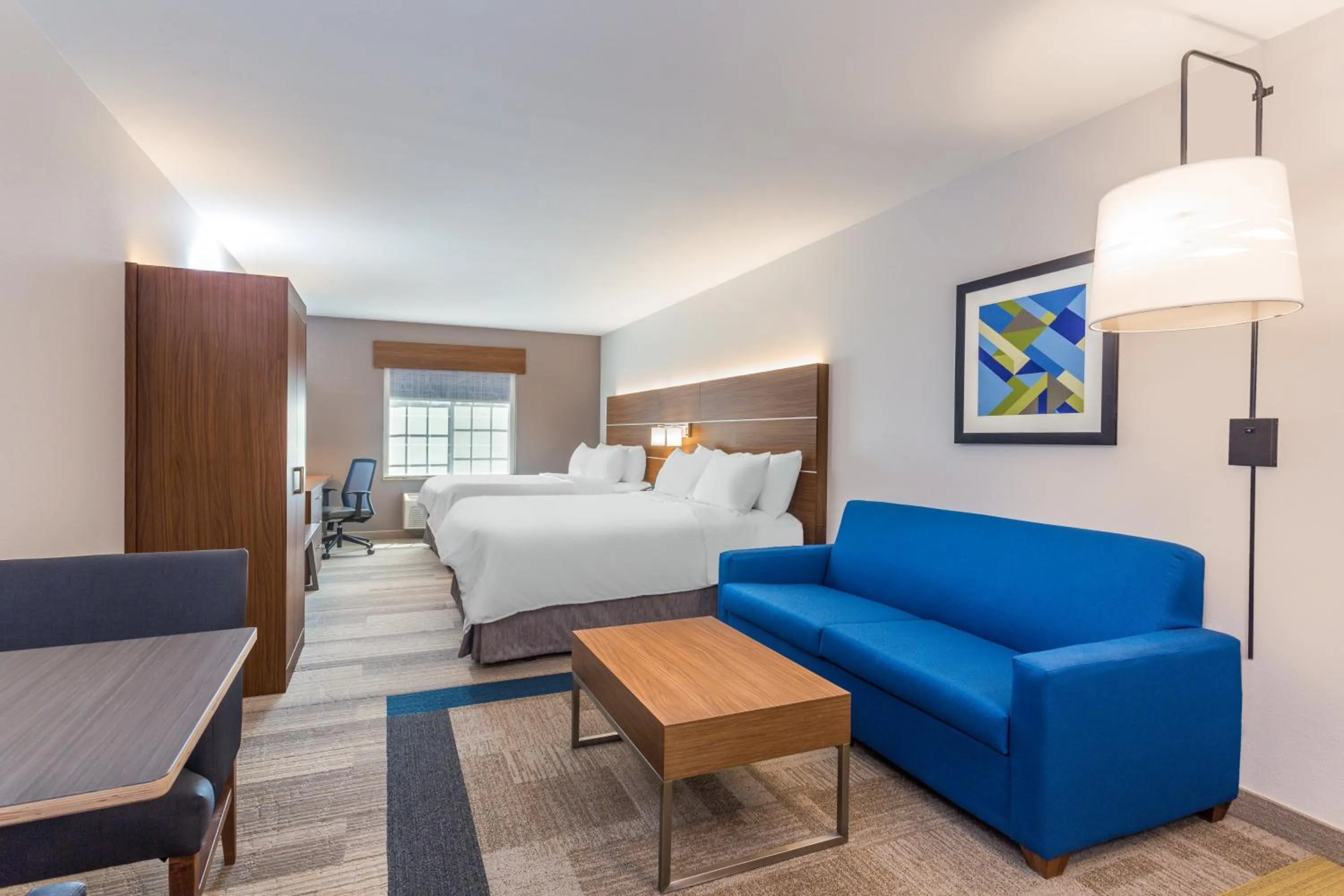 Bedroom, Bed in Holiday Inn Express Hotel & Suites Eau Claire North by IHG