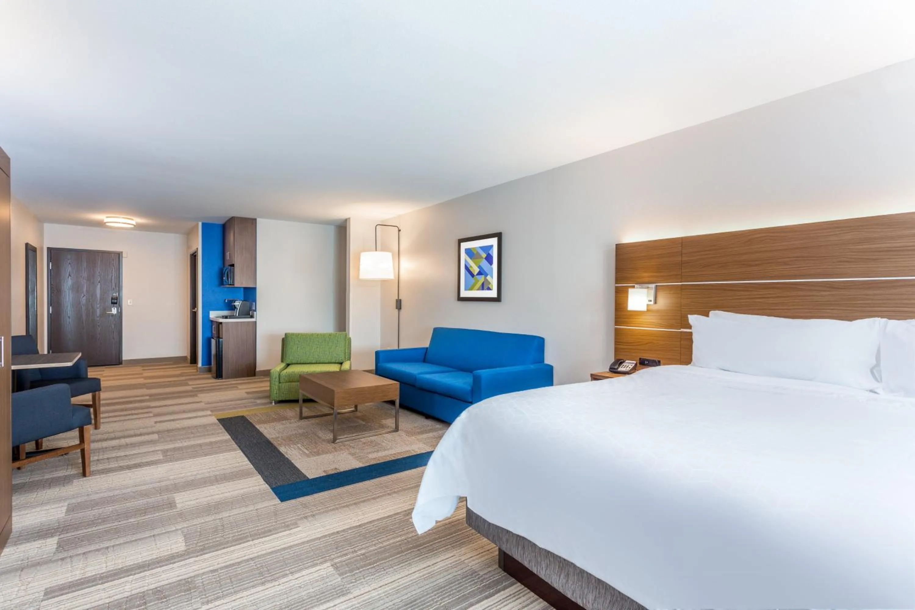 Bedroom, Bed in Holiday Inn Express Hotel & Suites Eau Claire North by IHG
