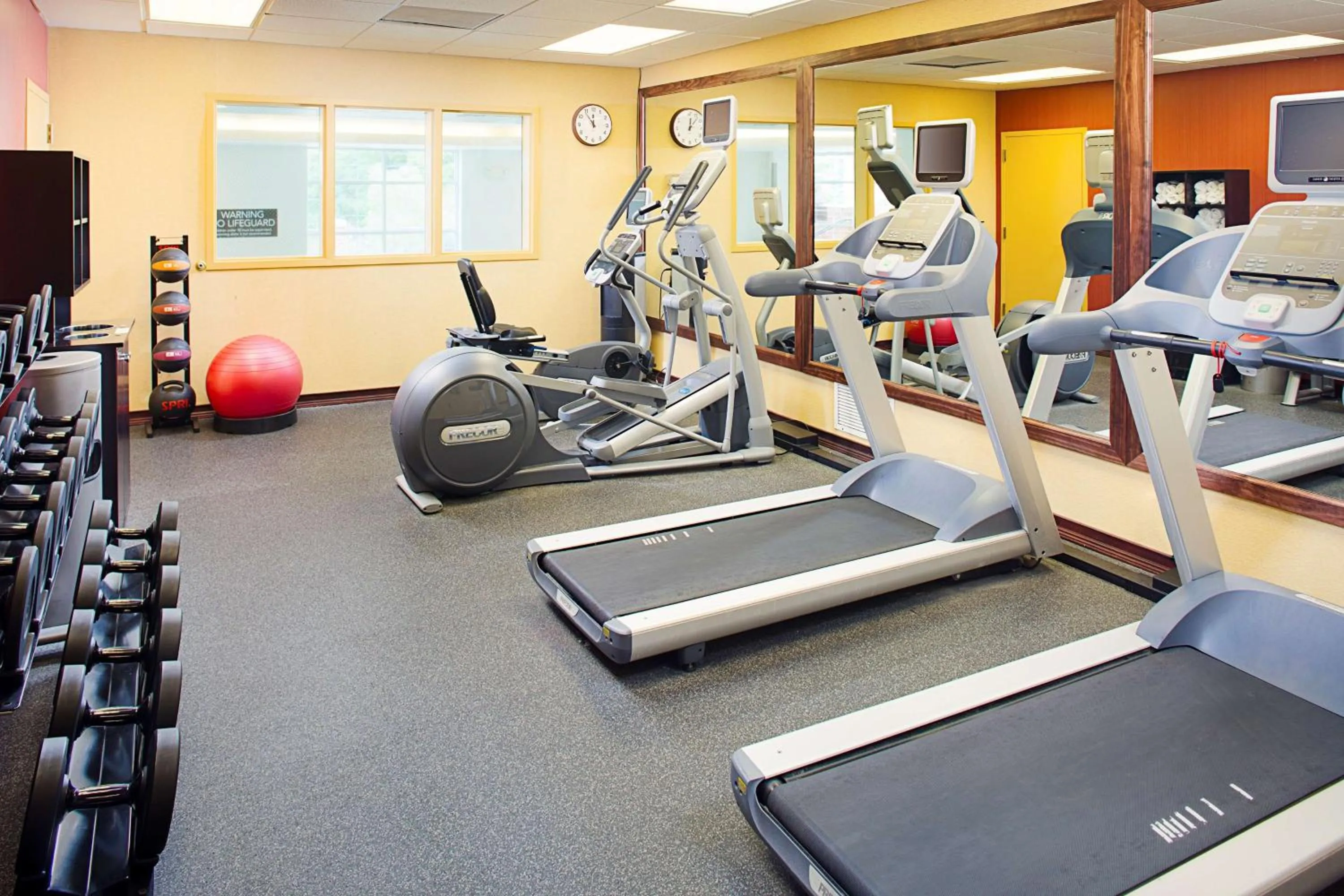 Fitness centre/facilities in Homewood Suites by Hilton Cleveland-Solon