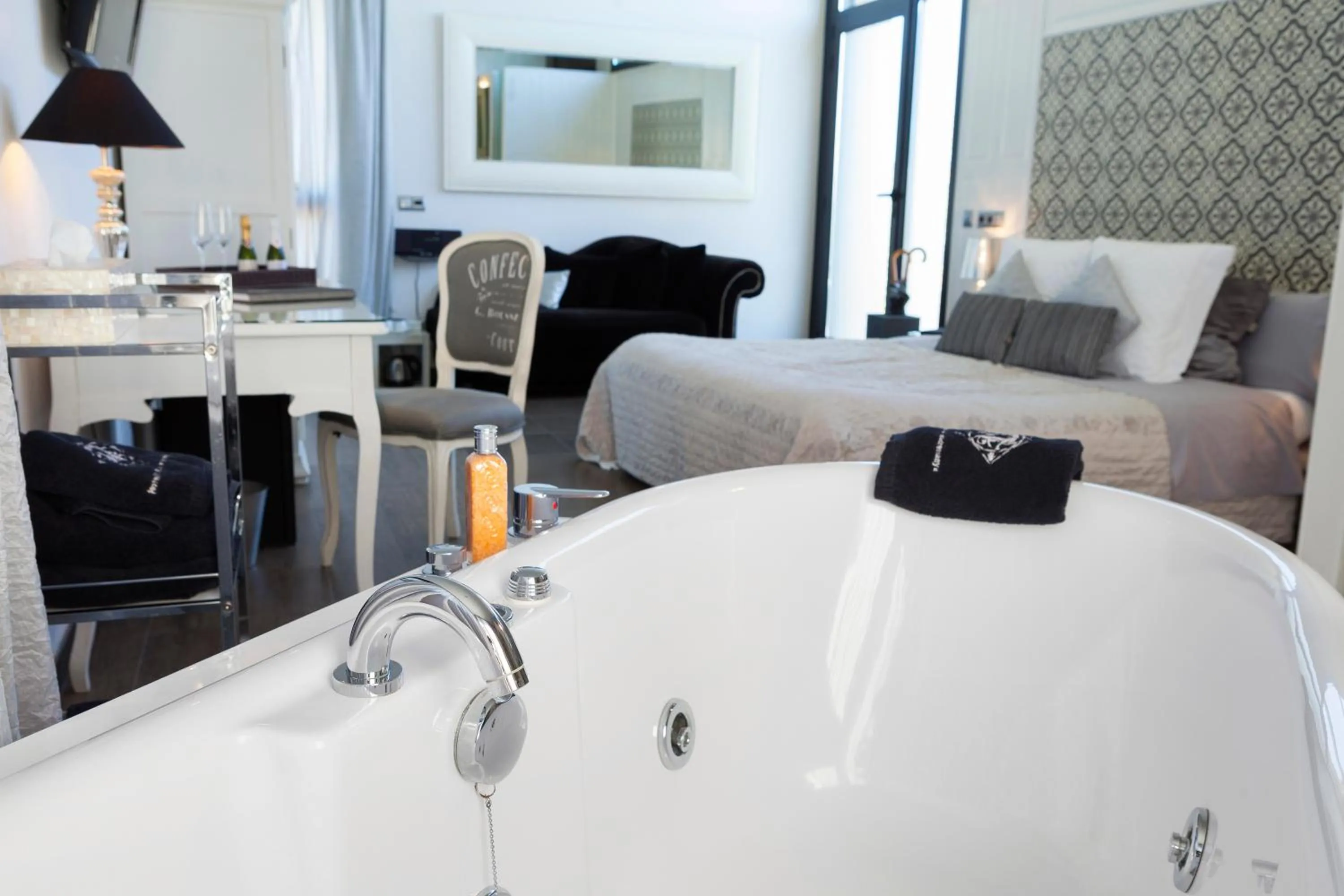 Bed in El Racó de Madremanya - Adults only