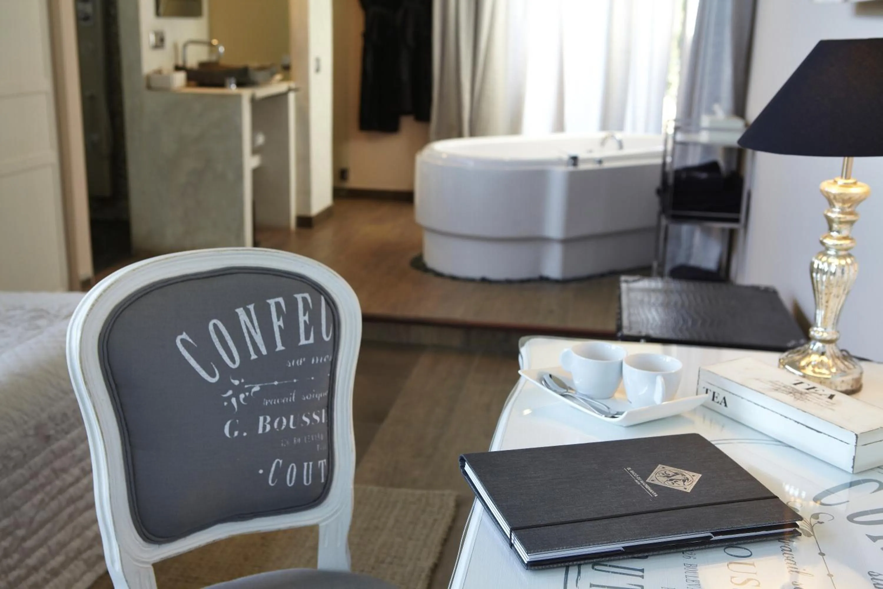 Seating area in El Racó de Madremanya - Adults only