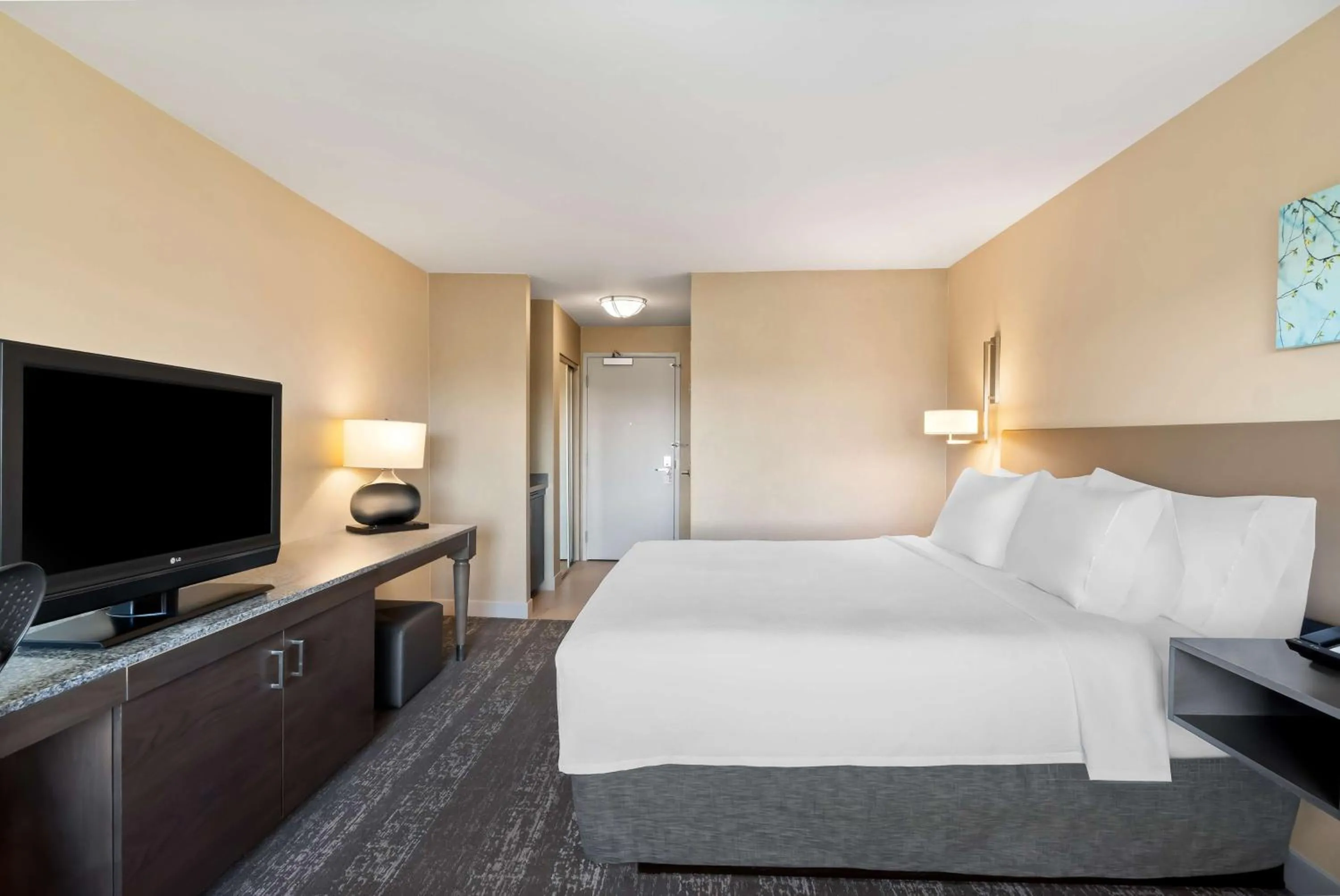 Bed in Hilton Garden Inn Fairfield