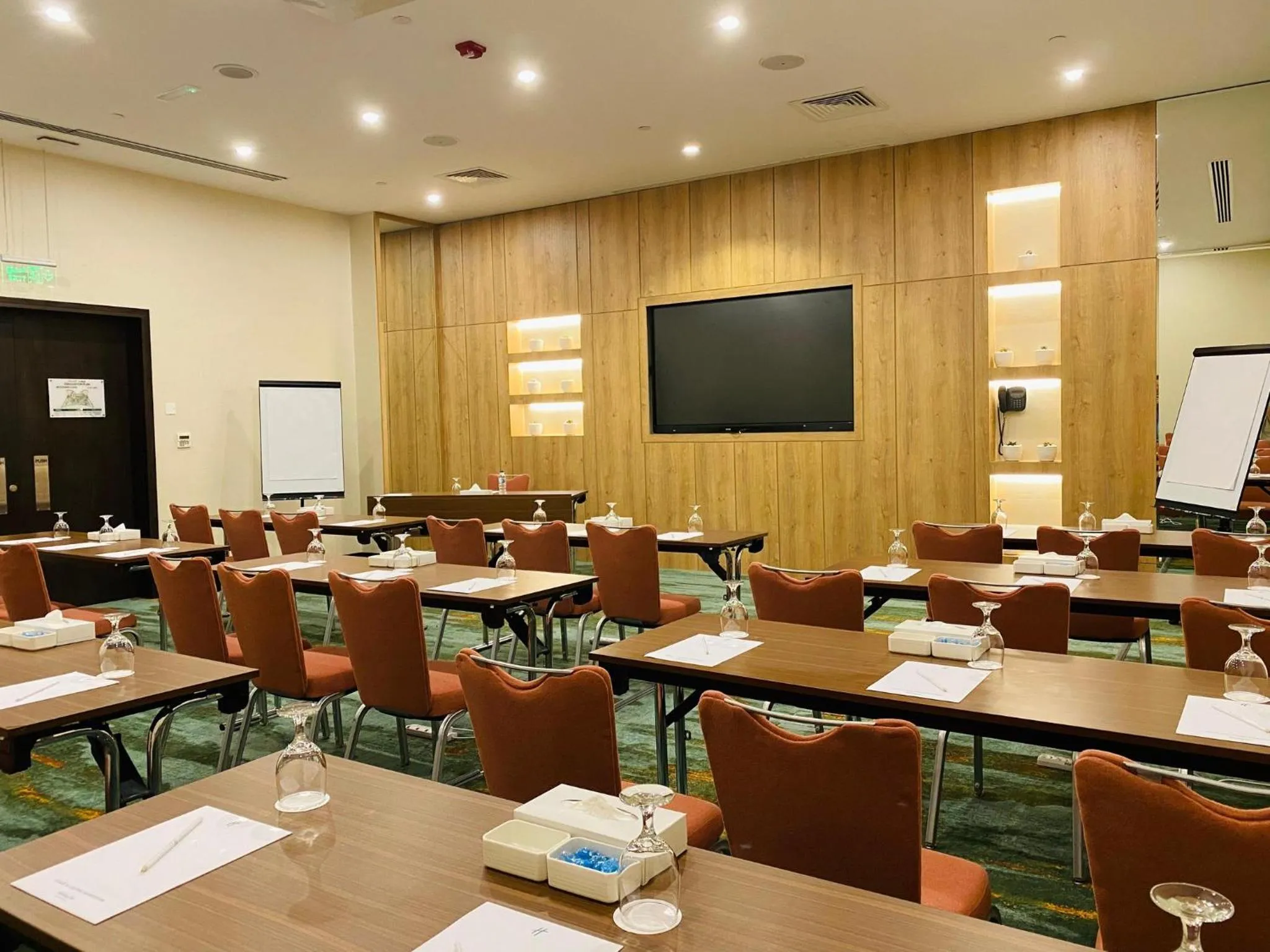 Meeting/conference room in Holiday Inn Abu Dhabi by IHG