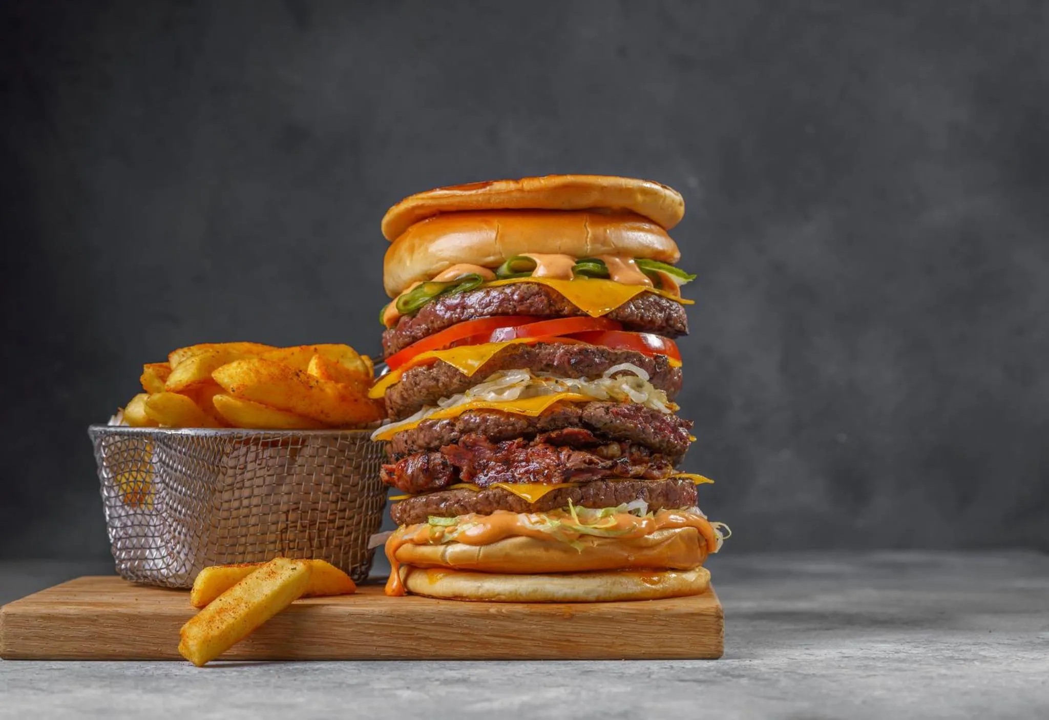 Restaurant/places to eat in Crowne Plaza Yas Island by IHG