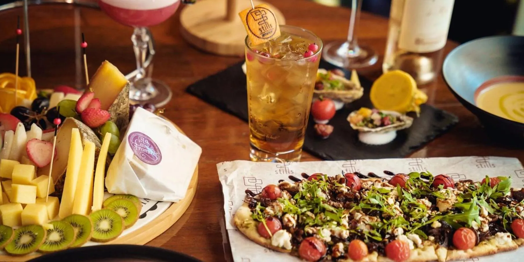 Restaurant/places to eat in Crowne Plaza Yas Island by IHG