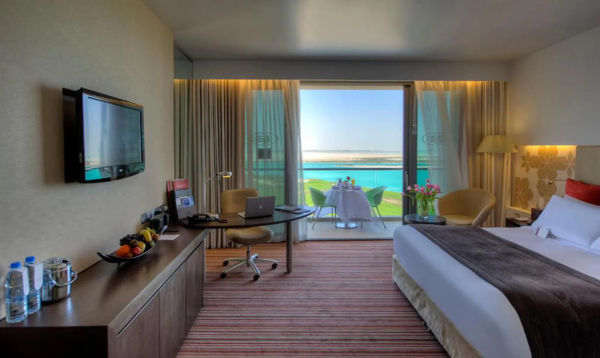 Standard King Room with Sea View - Smoking in Crowne Plaza Yas Island by IHG Standard King Room with Sea View - Smoking in Crowne Plaza Yas Island by IHG