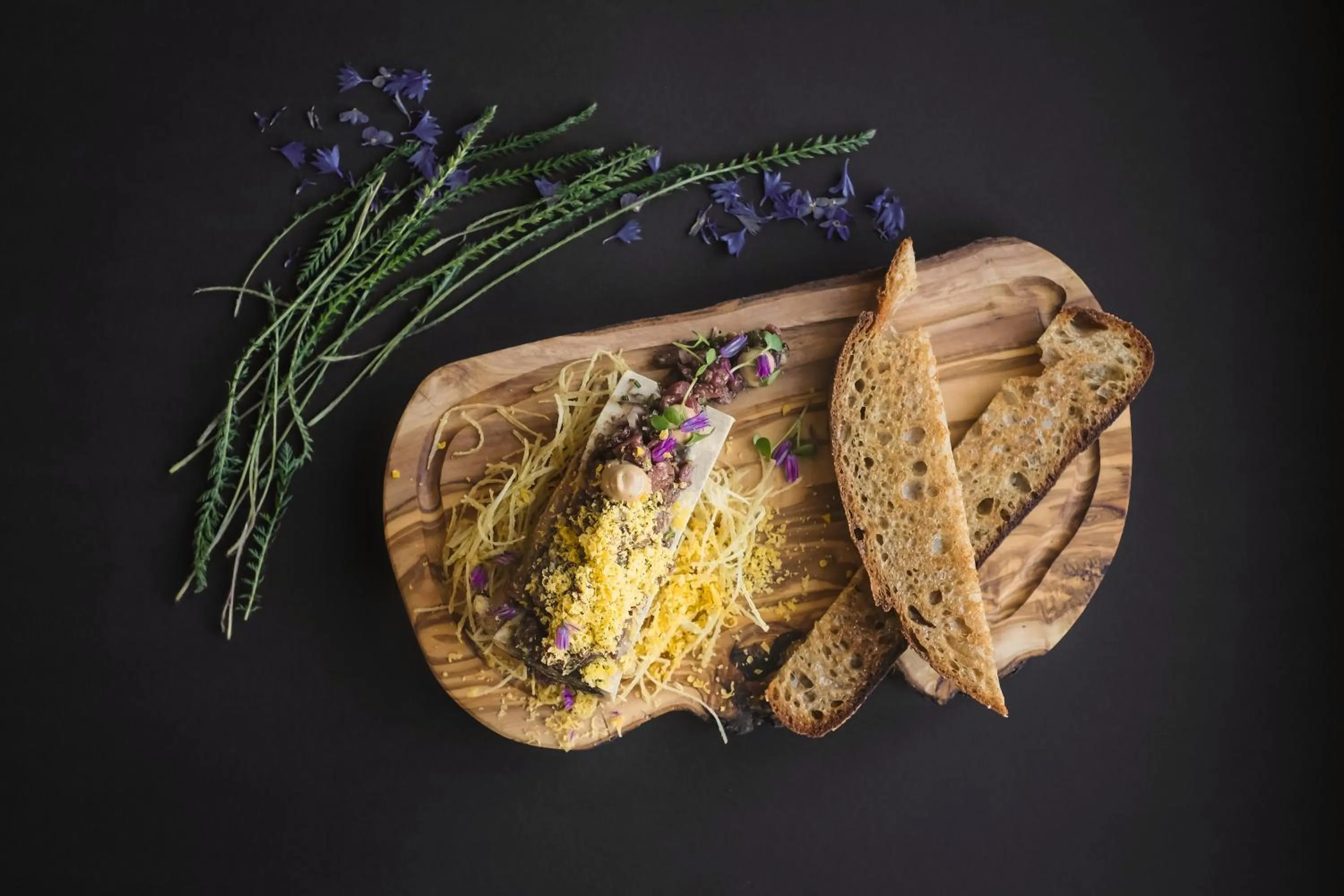 Restaurant/places to eat in Dúlluhús - Apartments by Aldan