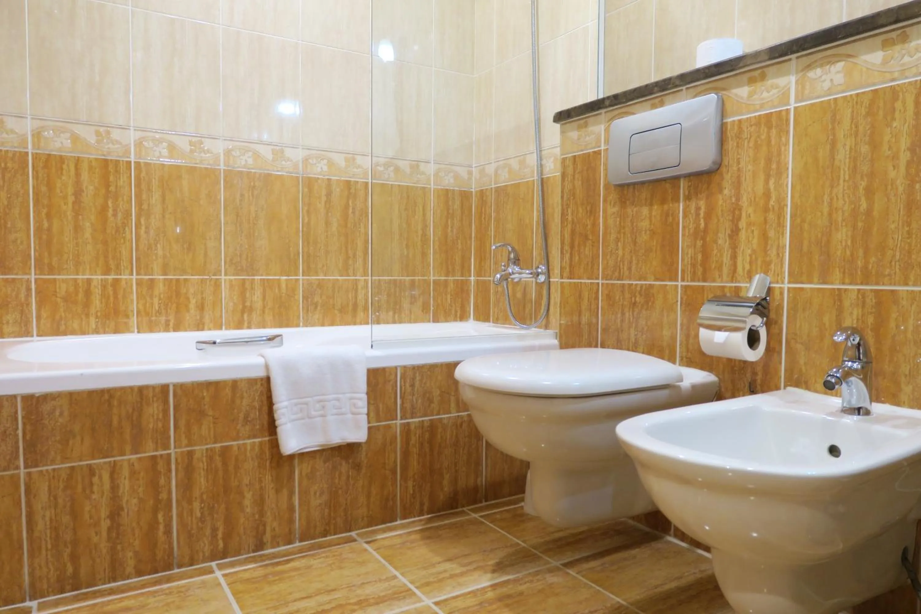 Shower in Riviera Hotel