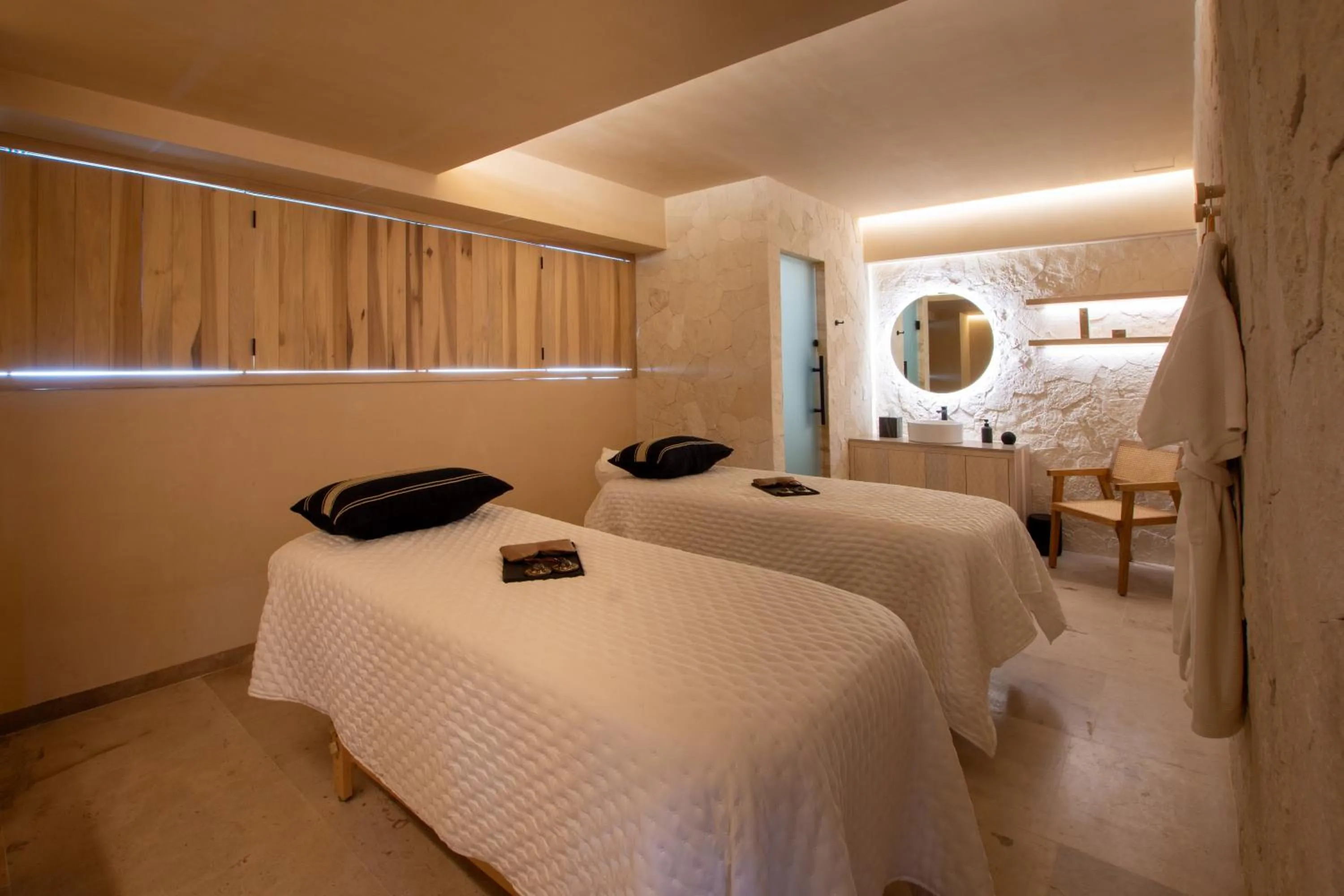Massage, Bed in Villa Premiere Boutique Hotel & Romantic Getaway - Adults Only