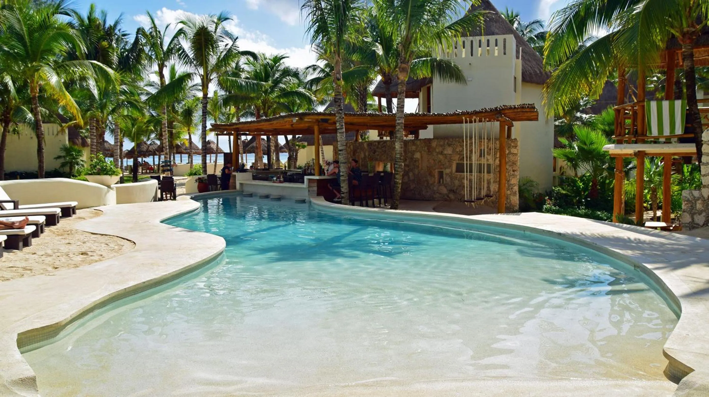 Swimming pool in Mahekal Beach Front Resort & Spa