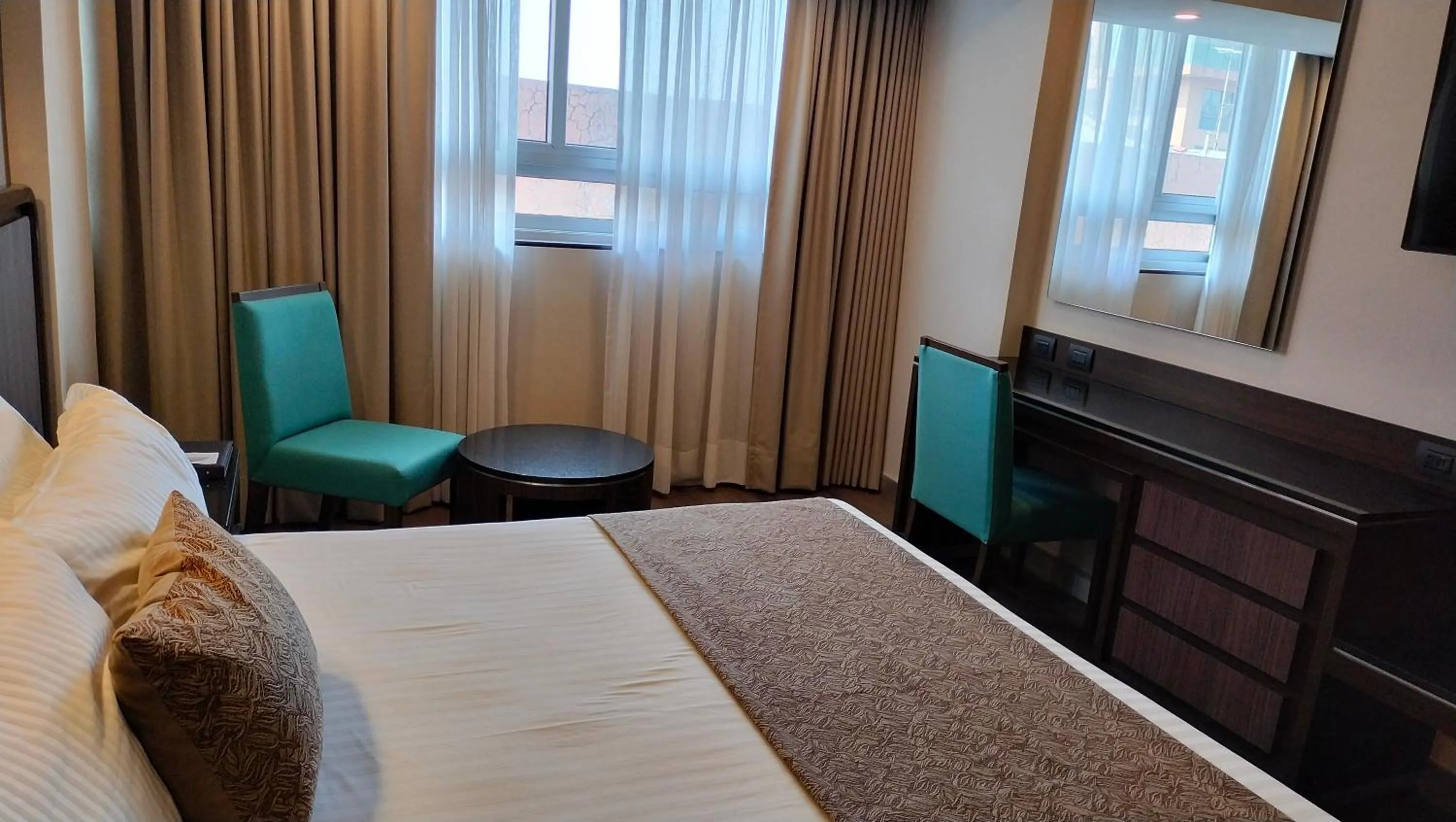 Bed in Hotel Metropol