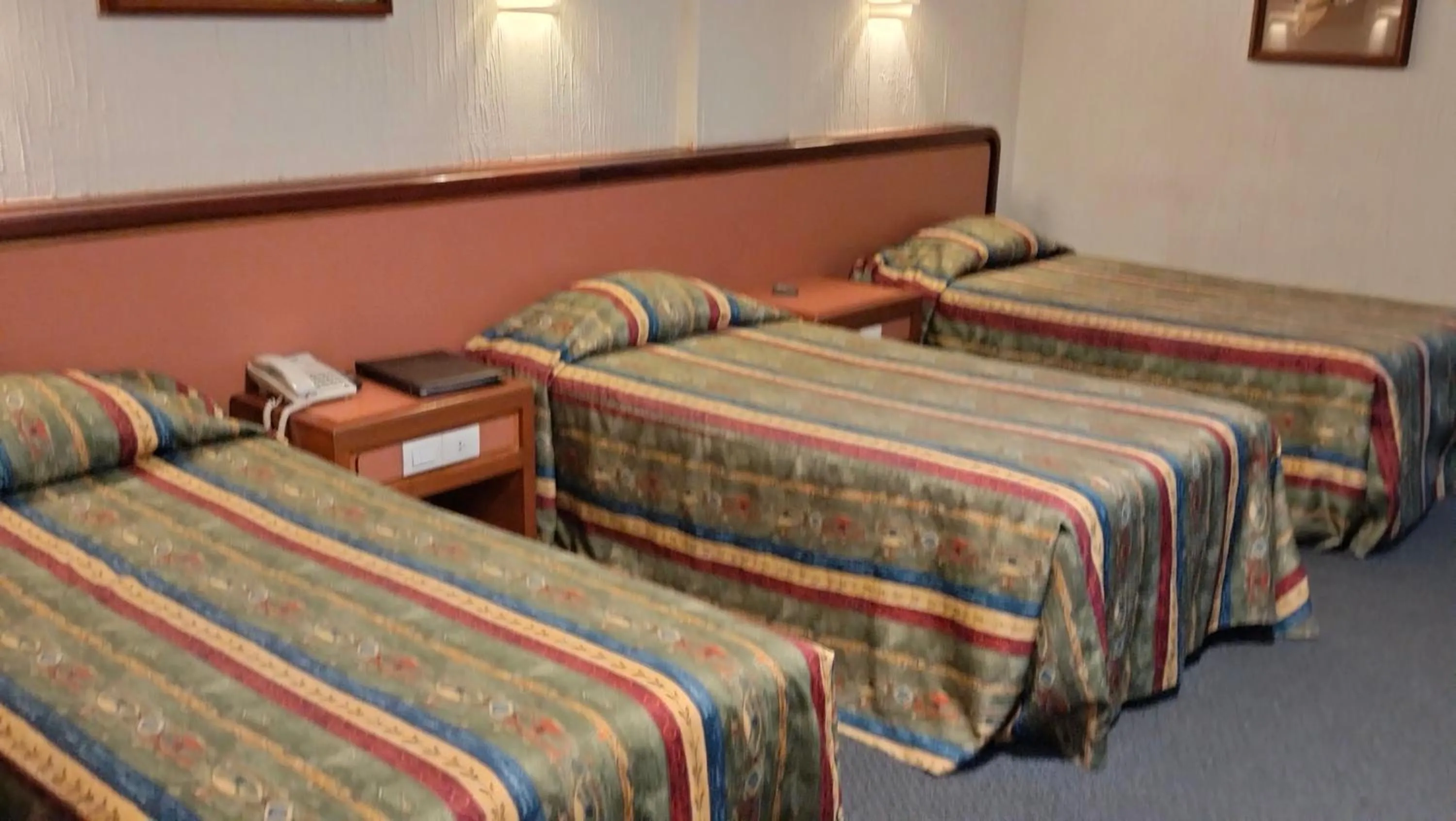 Bed in Hotel Metropol