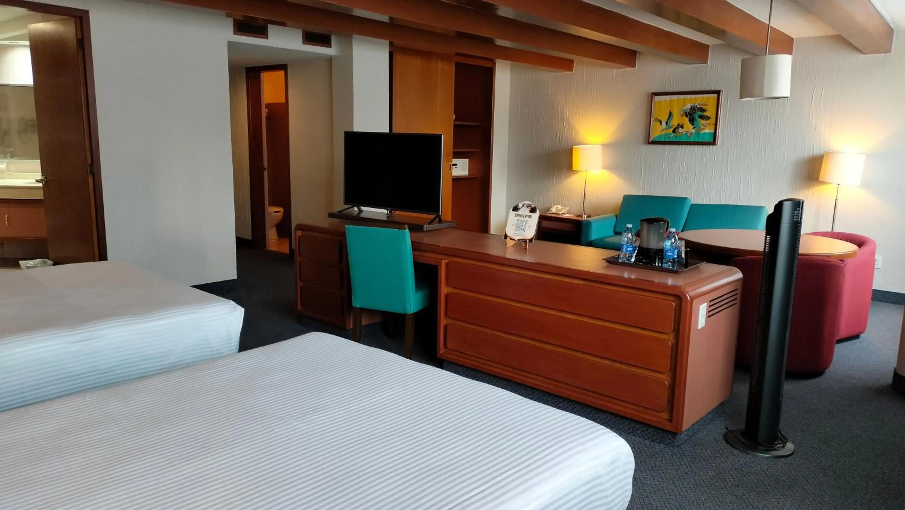 Bed in Hotel Metropol