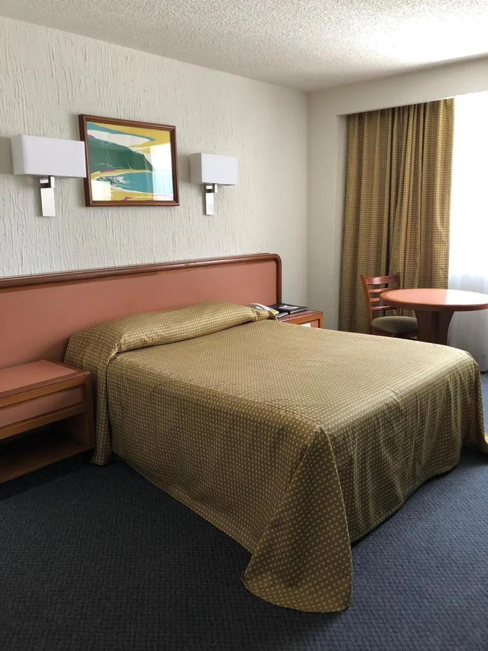 Bed in Hotel Metropol