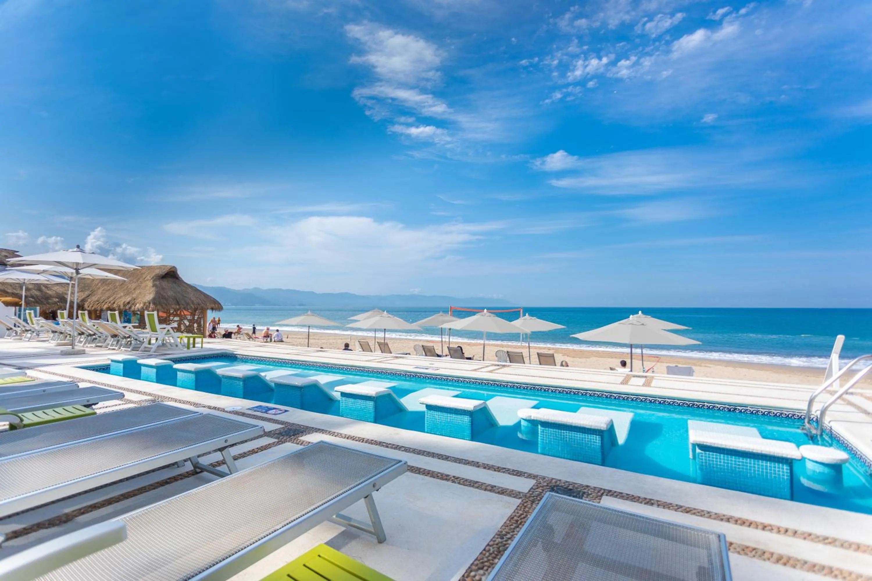 Swimming pool in Buenaventura Grand Hotel & Great Moments - All Inclusive