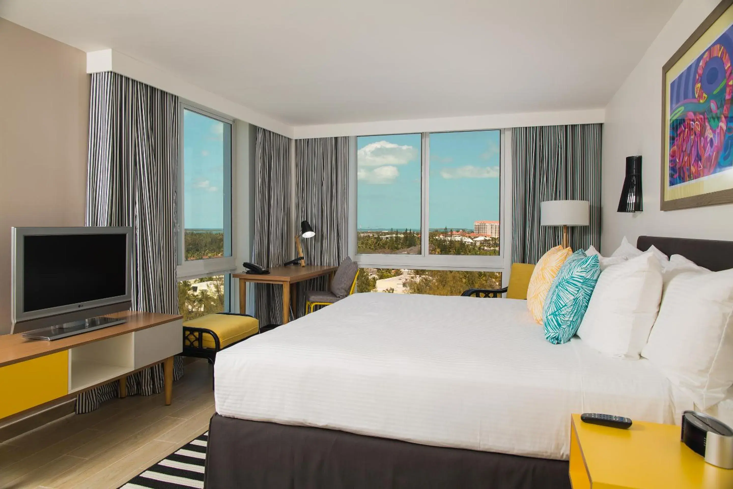 Island View King - single occupancy - Wheelchair Accessible in Warwick Paradise Island Bahamas - All Inclusive - Adults Only Island View King - single occupancy - Wheelchair Accessible in Warwick Paradise Island Bahamas - All Inclusive - Adults Only