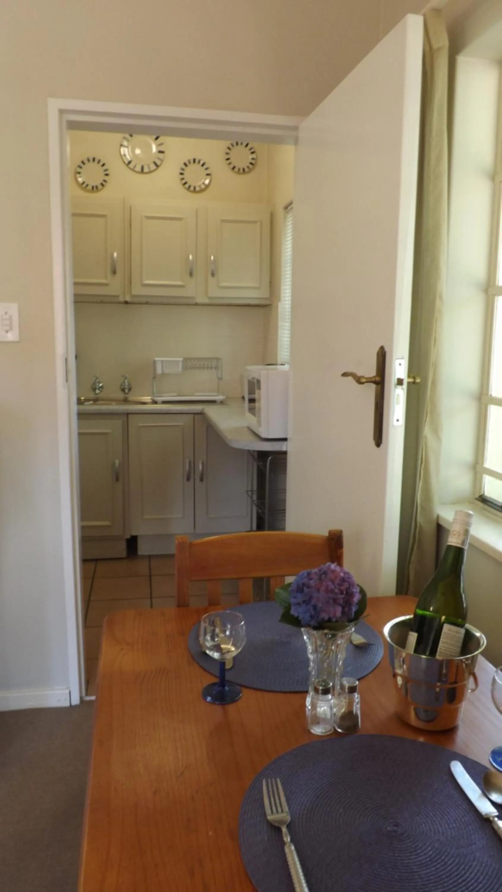 Kitchen or kitchenette in Tiree B&B