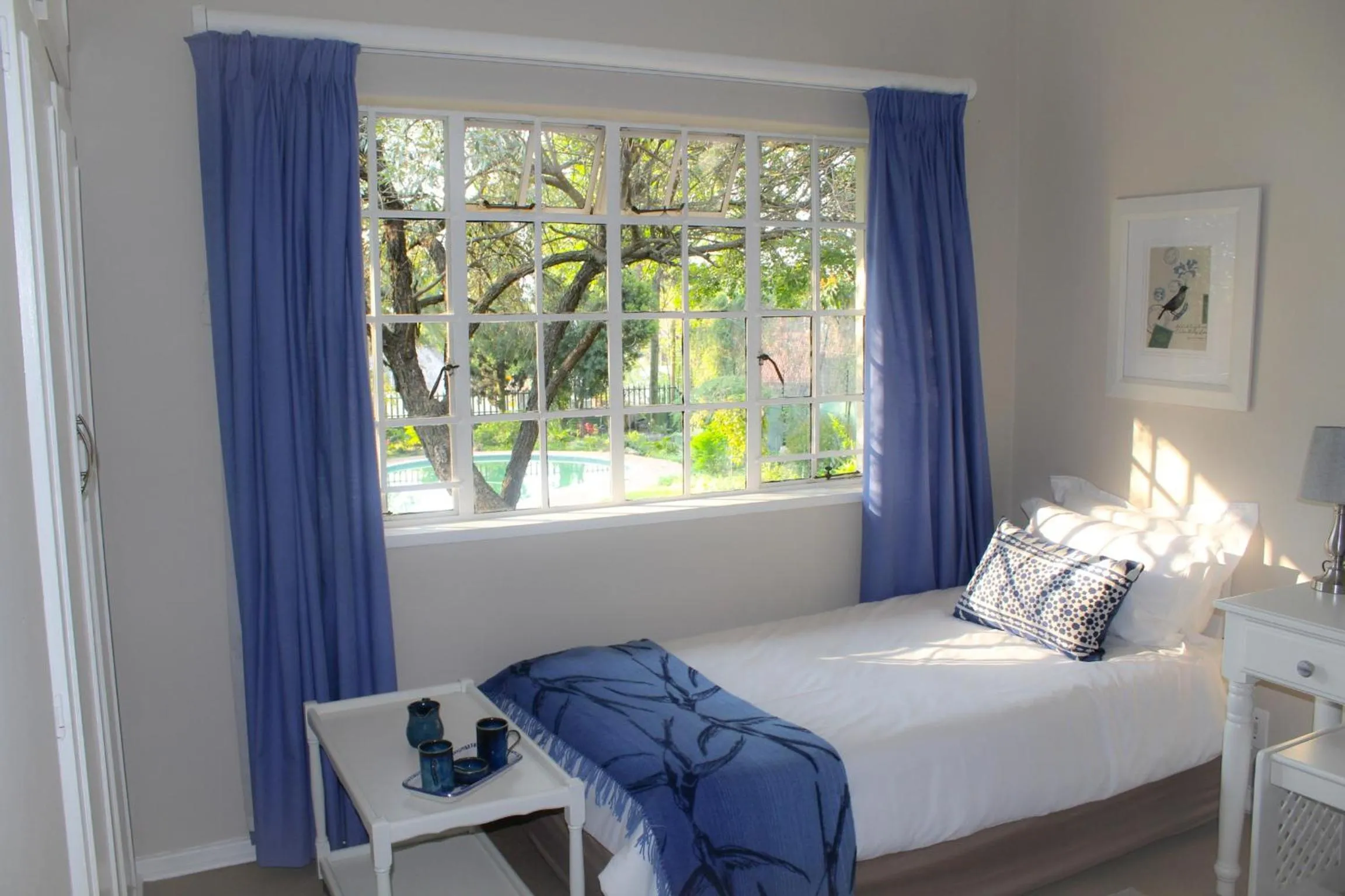 Photo of the whole room, Bed in Tiree B&B