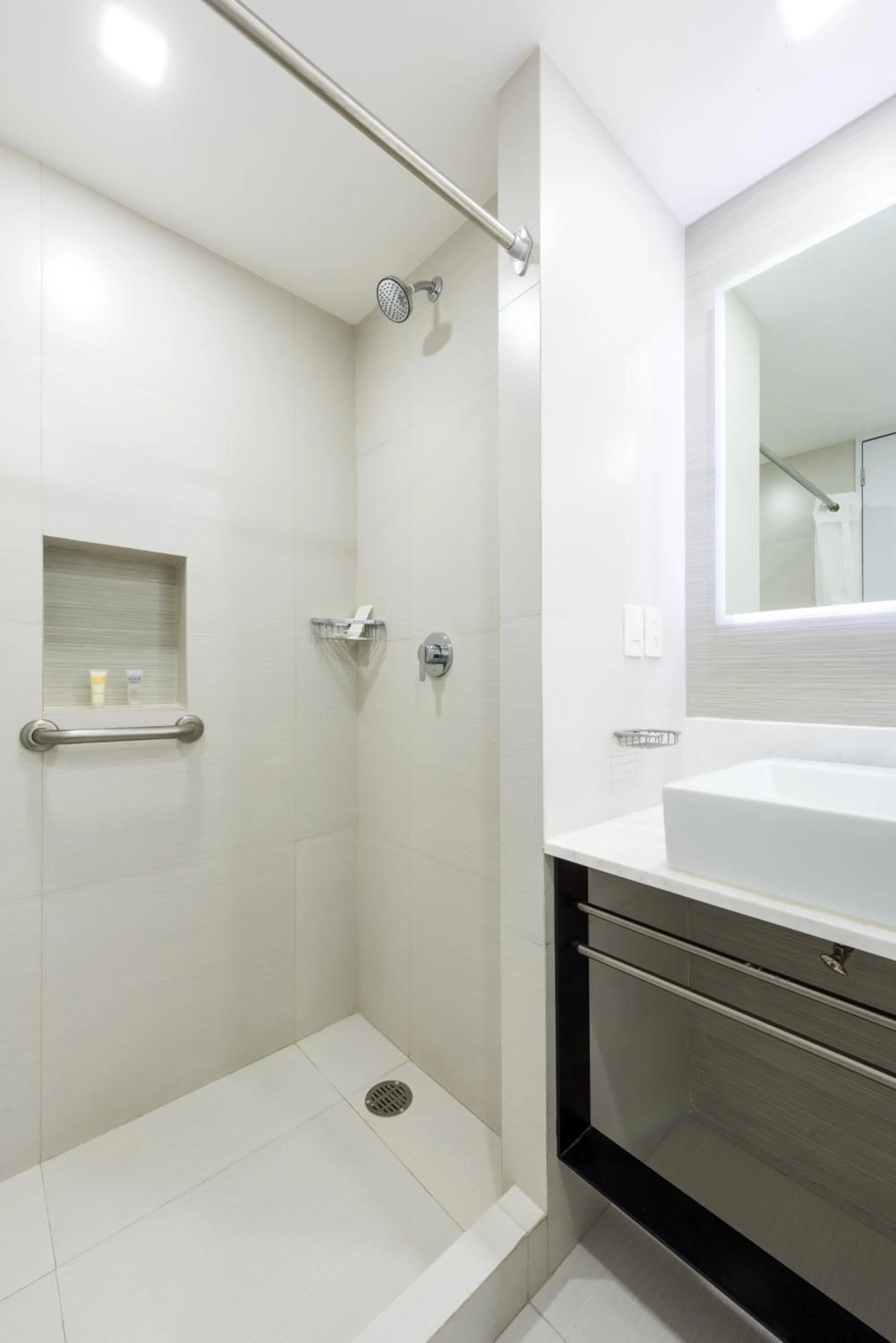 Shower in Hotel Casa Blanca