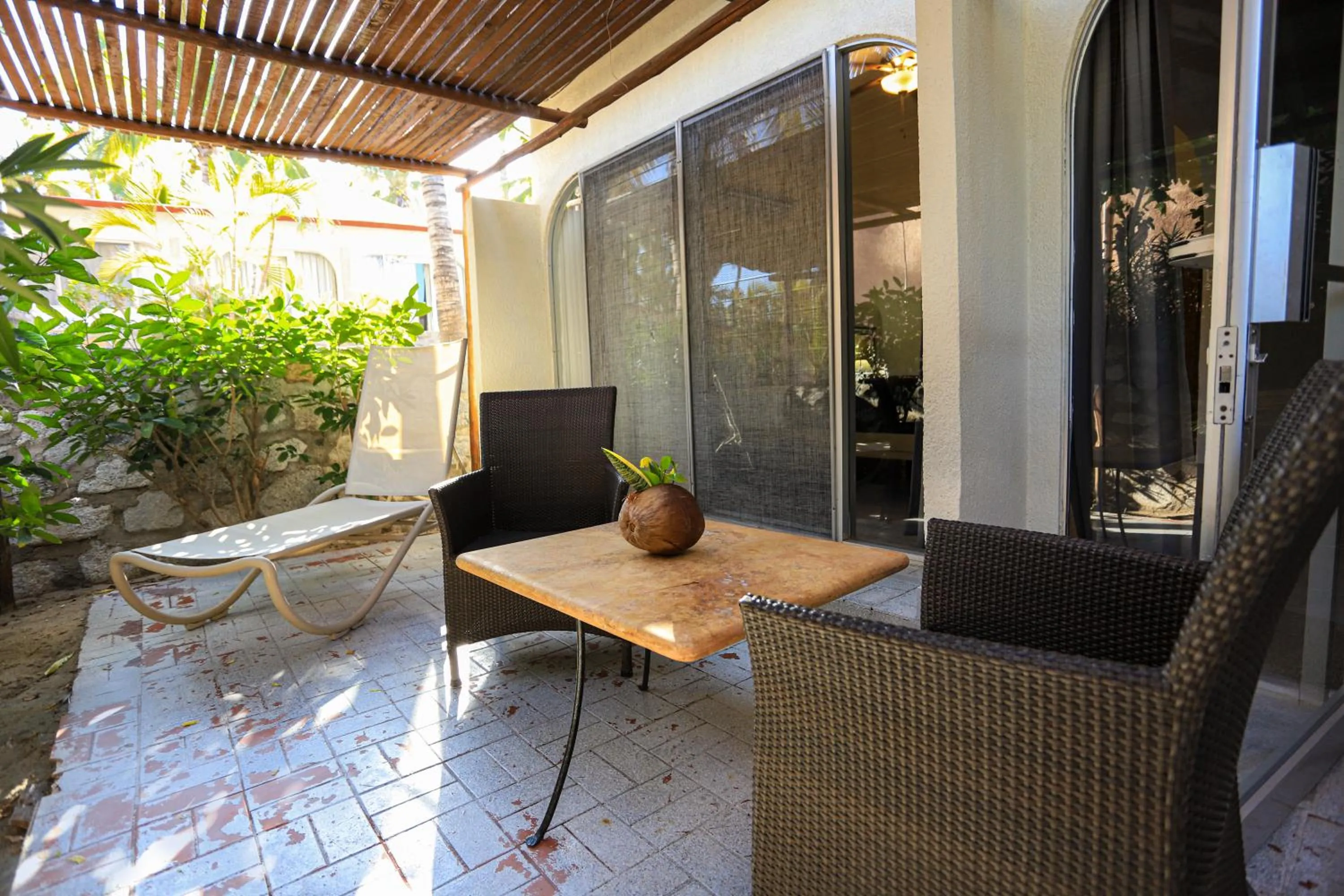 Balcony/Terrace in Buena Vista Oceanfront & Hot Springs Resort
