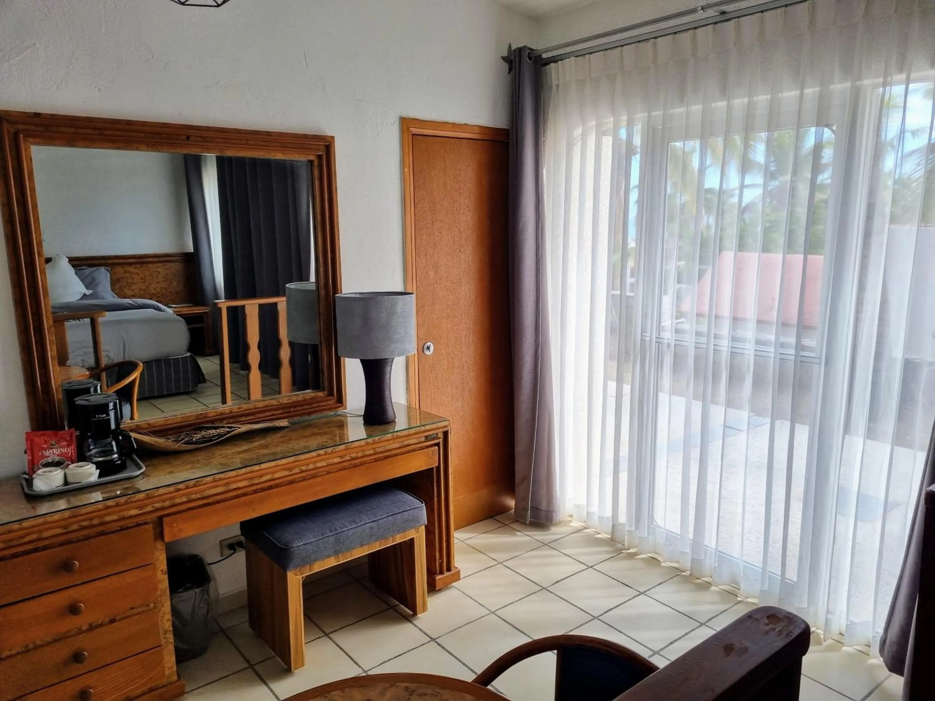 Living room in Buena Vista Oceanfront & Hot Springs Resort