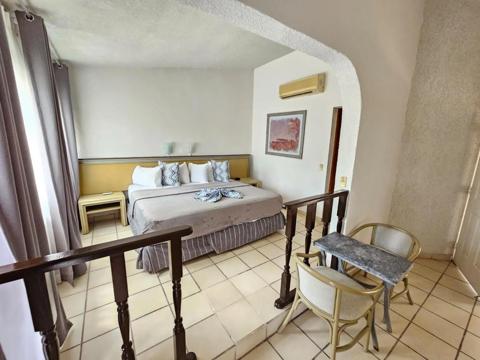 Bed in Buena Vista Oceanfront & Hot Springs Resort