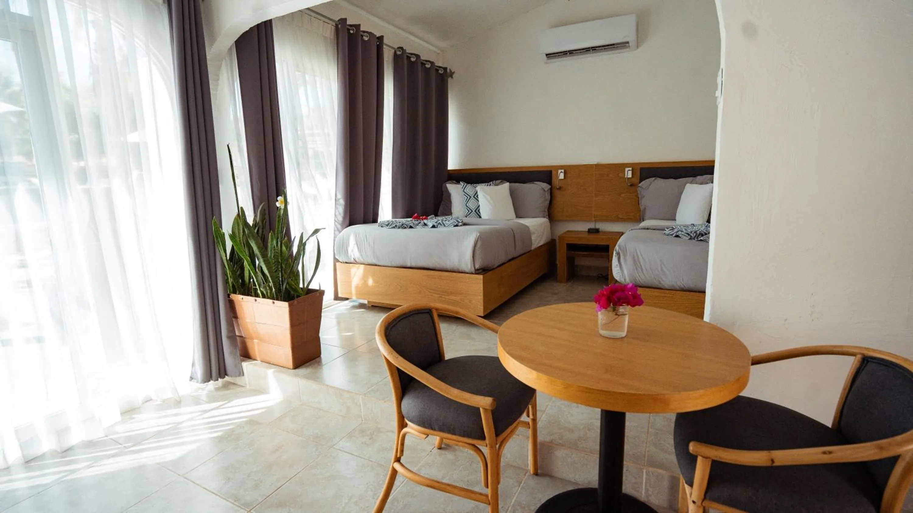 Bed in Buena Vista Oceanfront & Hot Springs Resort