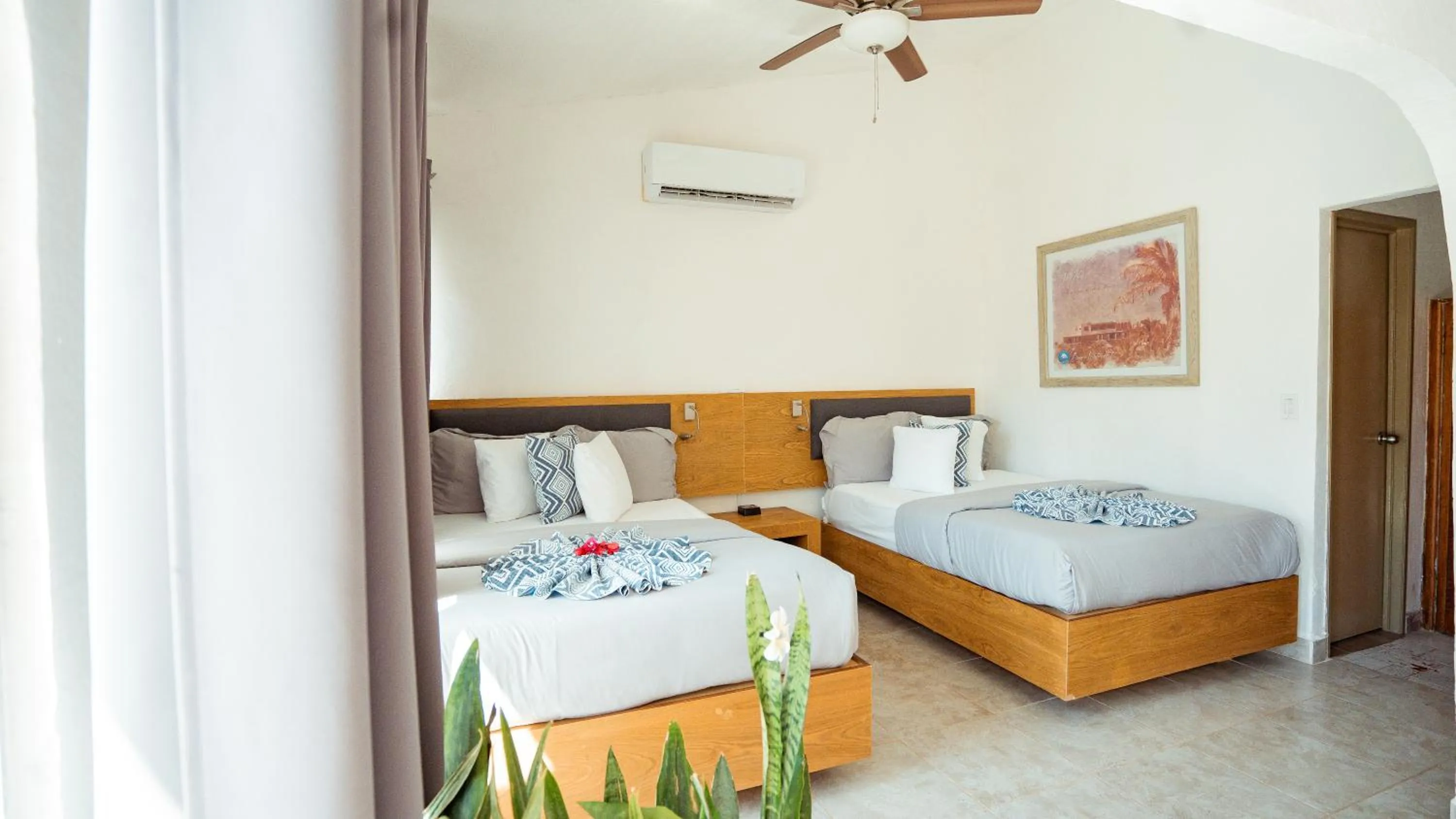 Bed in Buena Vista Oceanfront & Hot Springs Resort