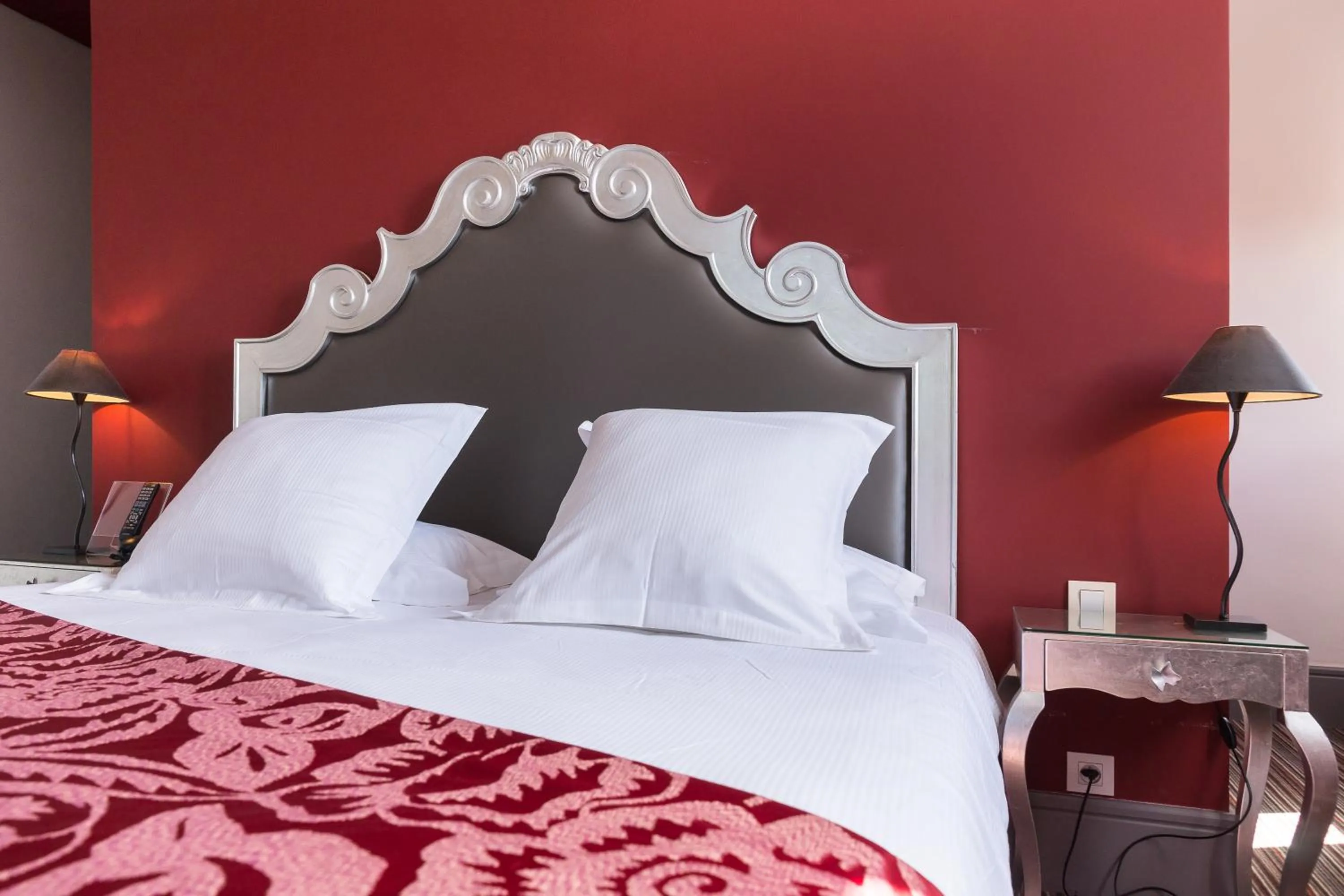 Bedroom, Bed in Villa 81