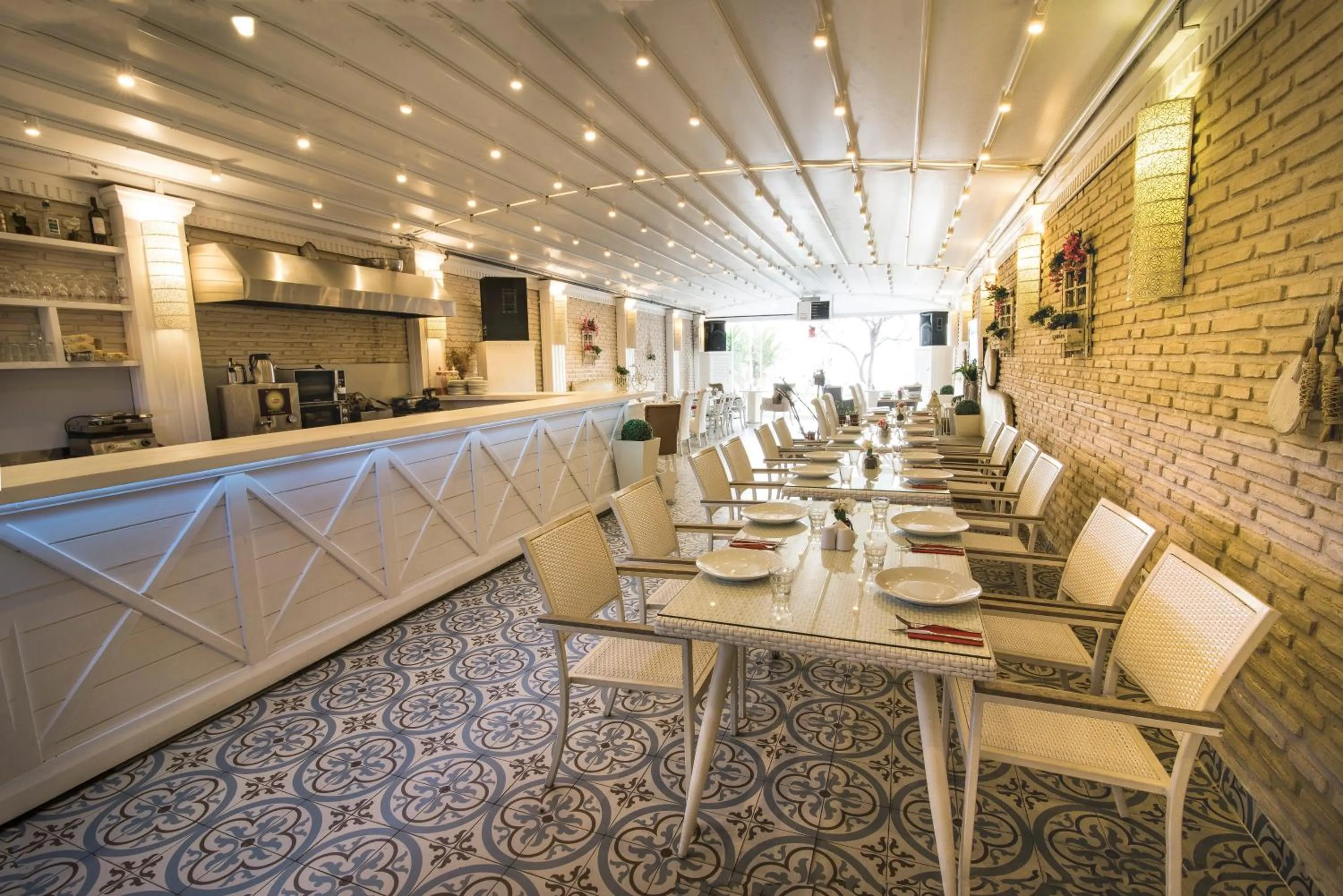 Restaurant/places to eat in Büyükada Port Hotel