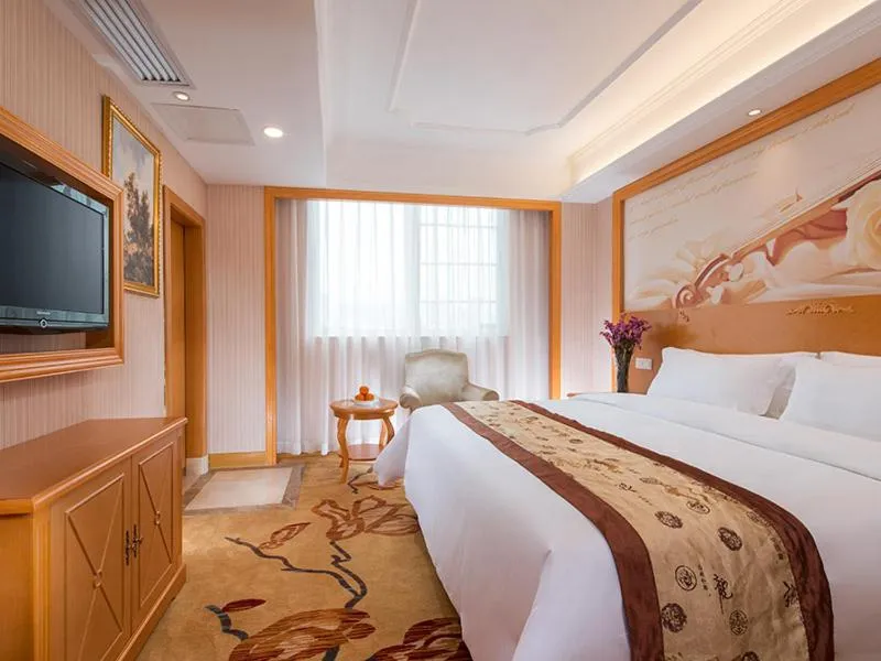 Bed in Vienna Hotel Shenzhen Dongmen Old Street