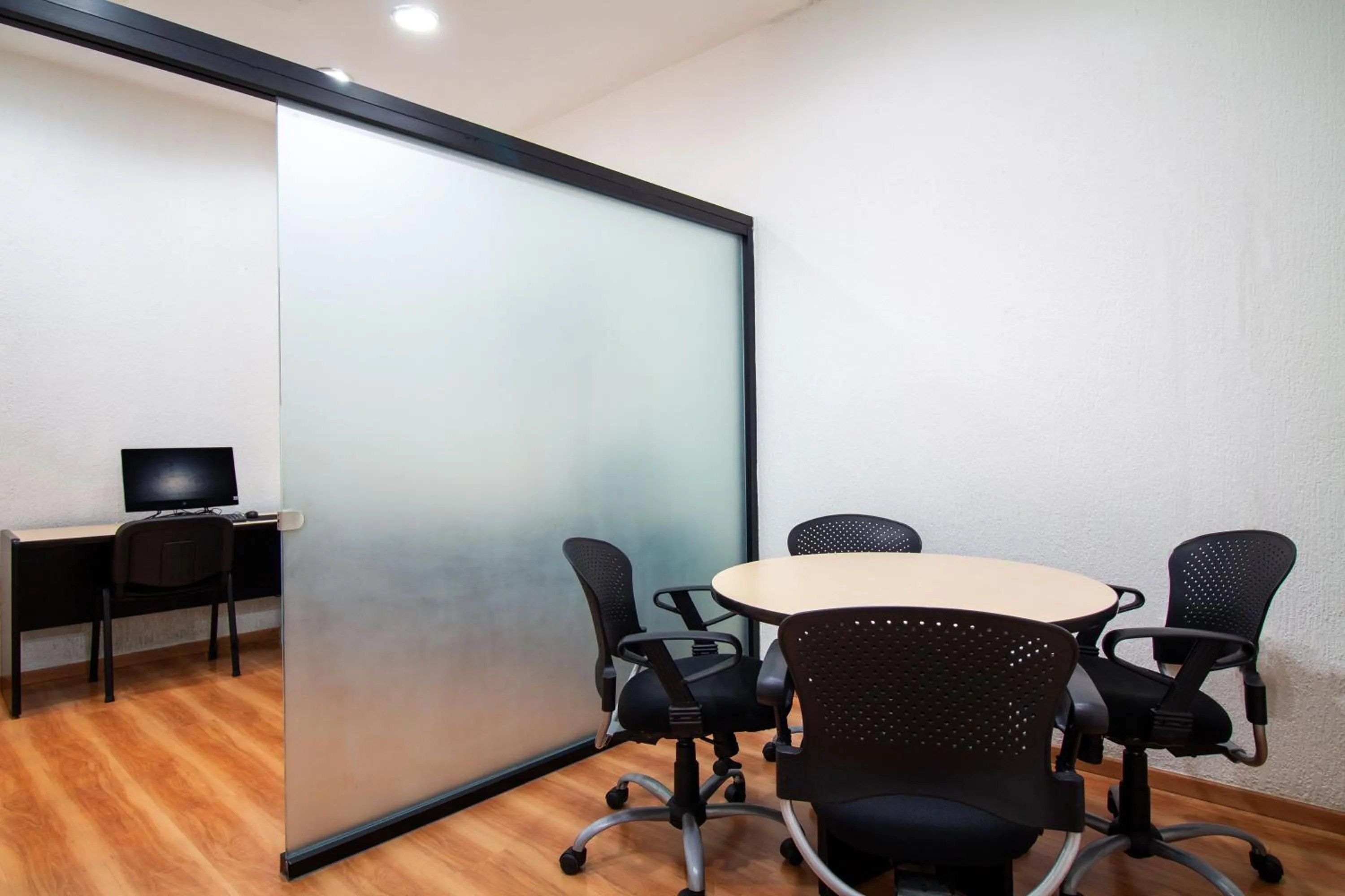 Business facilities in Hotel Guadalajara Plaza Expo