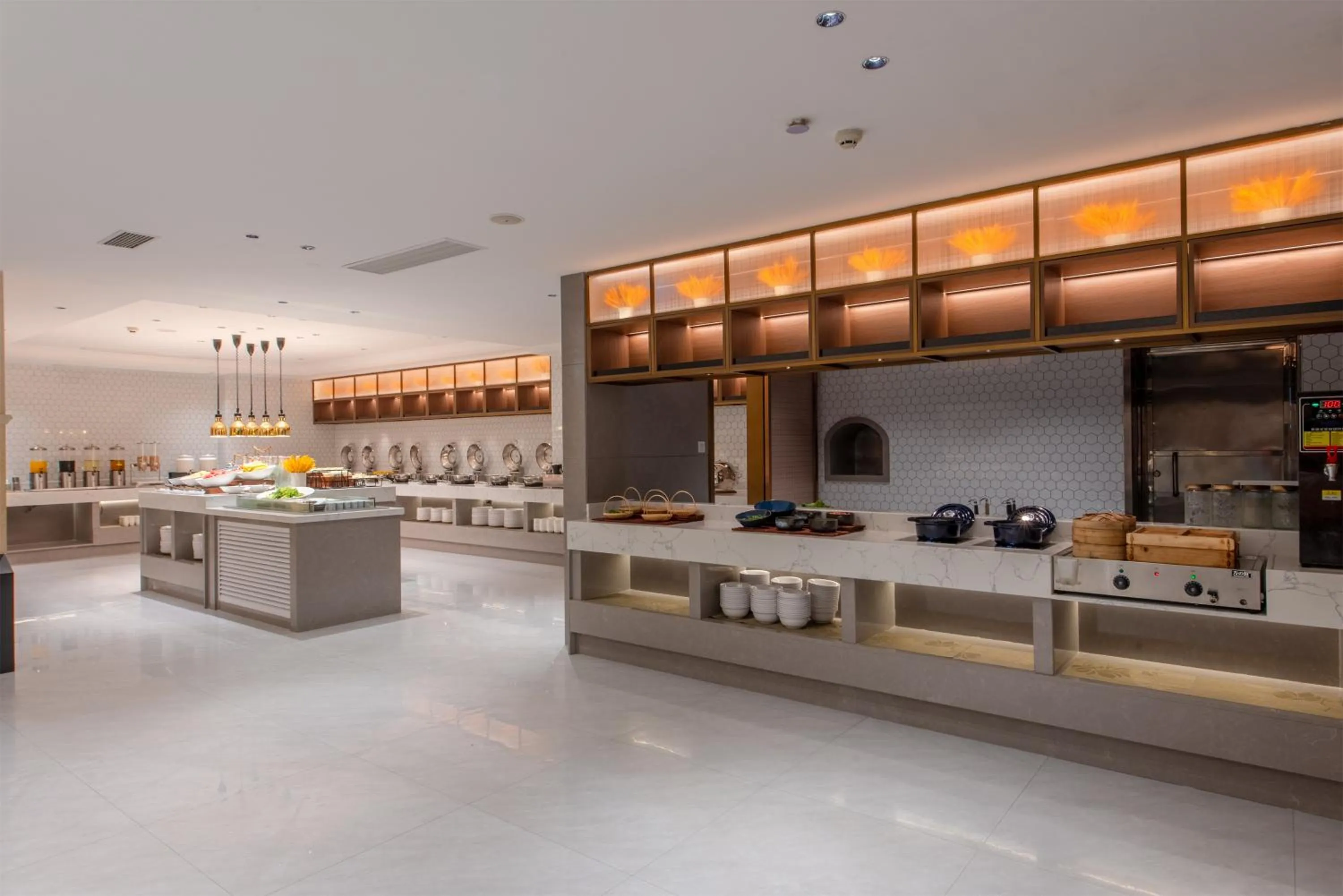 Buffet breakfast in Vienna International Hotel Guangzhou Baiyun International Conference Center