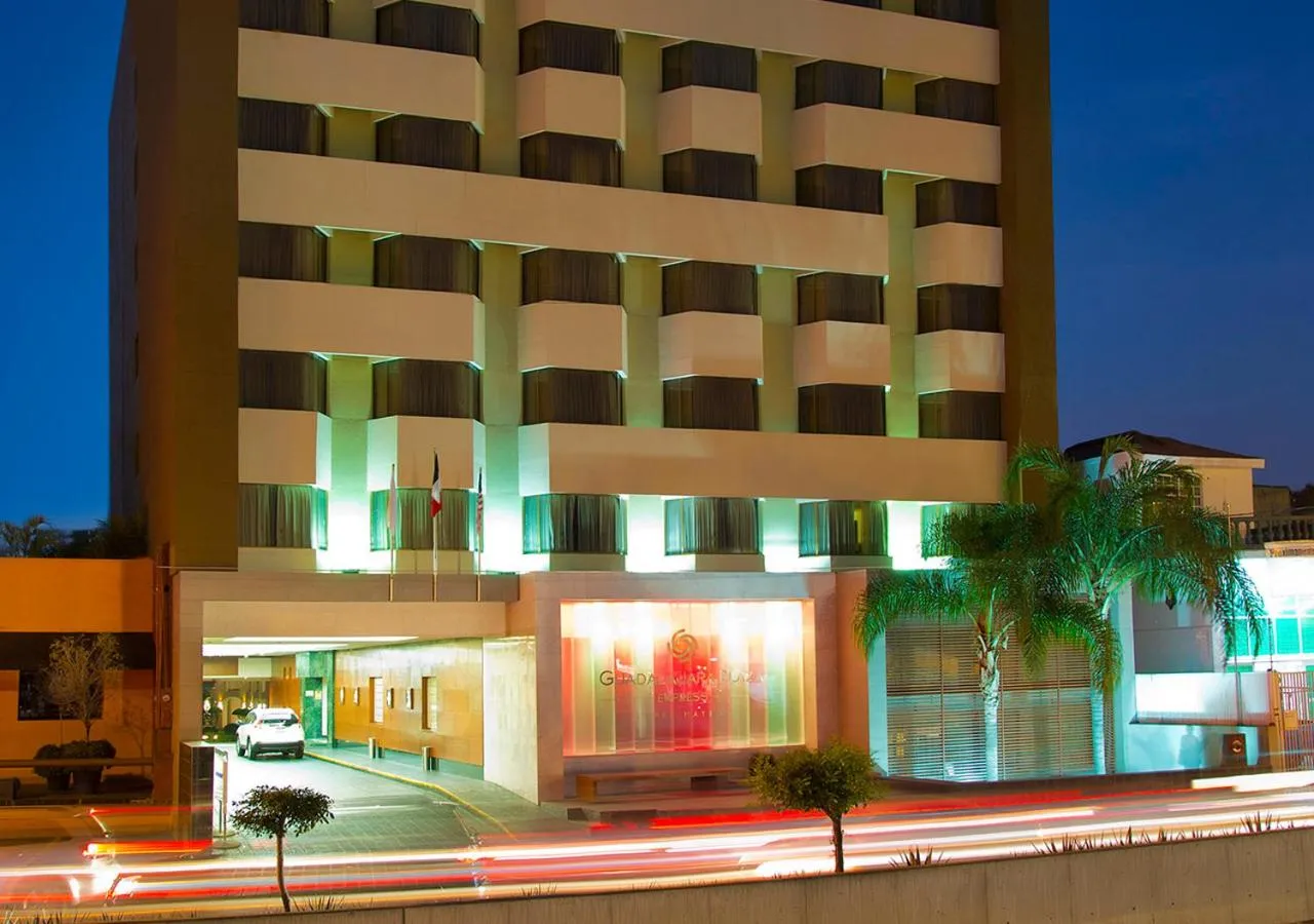 Property building in Hotel Guadalajara Plaza Ejecutivo