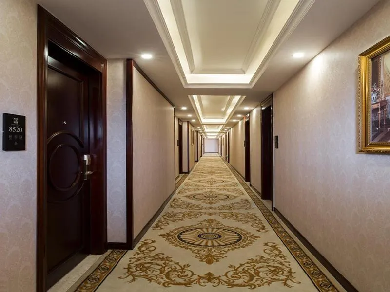 Vienna Hotel Shenzhen Guanlan Tangren Street