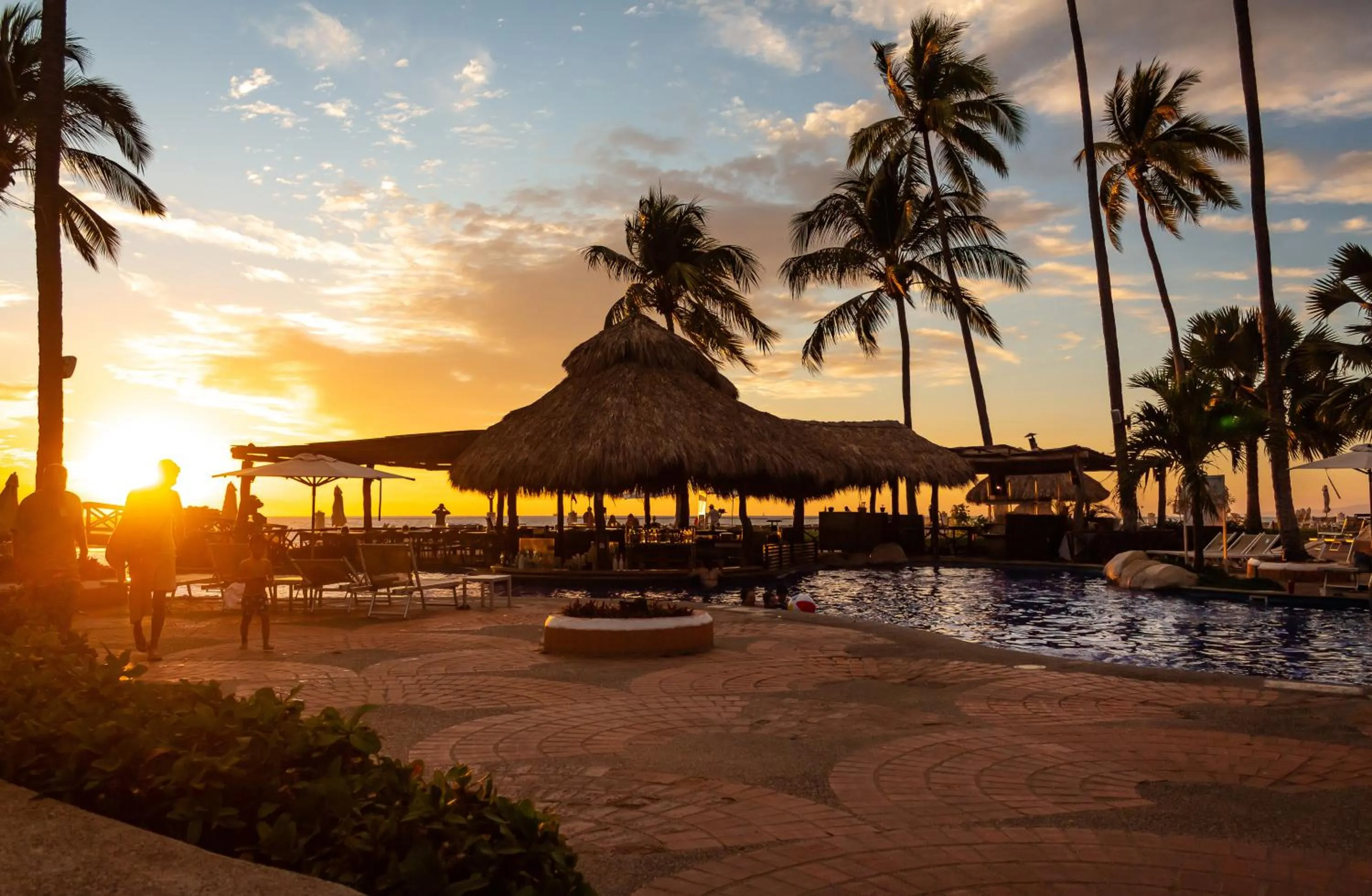 Pool view in Plaza Pelicanos Grand Beach Resort All Inclusive