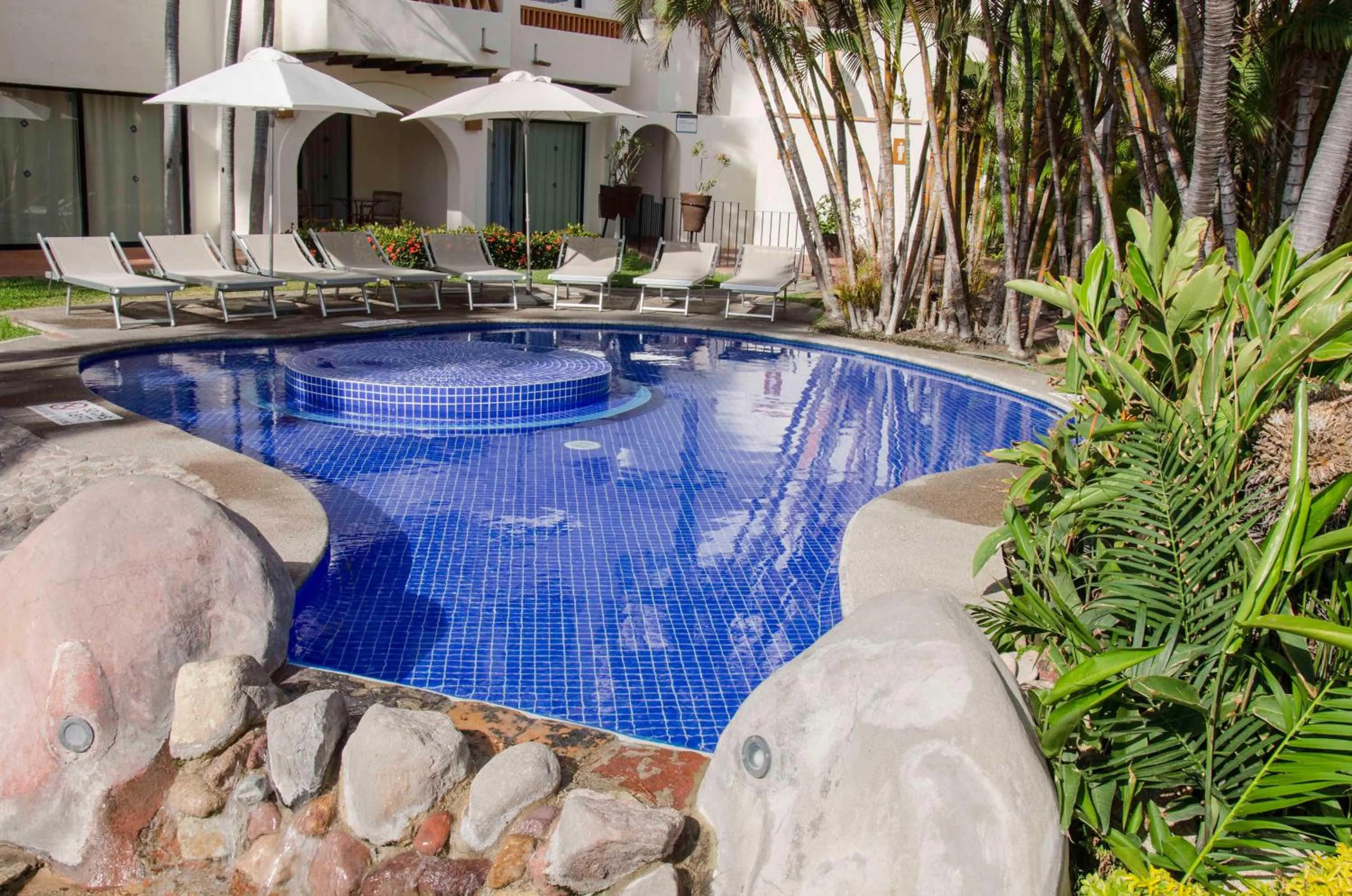 Swimming pool in Plaza Pelicanos Grand Beach Resort All Inclusive