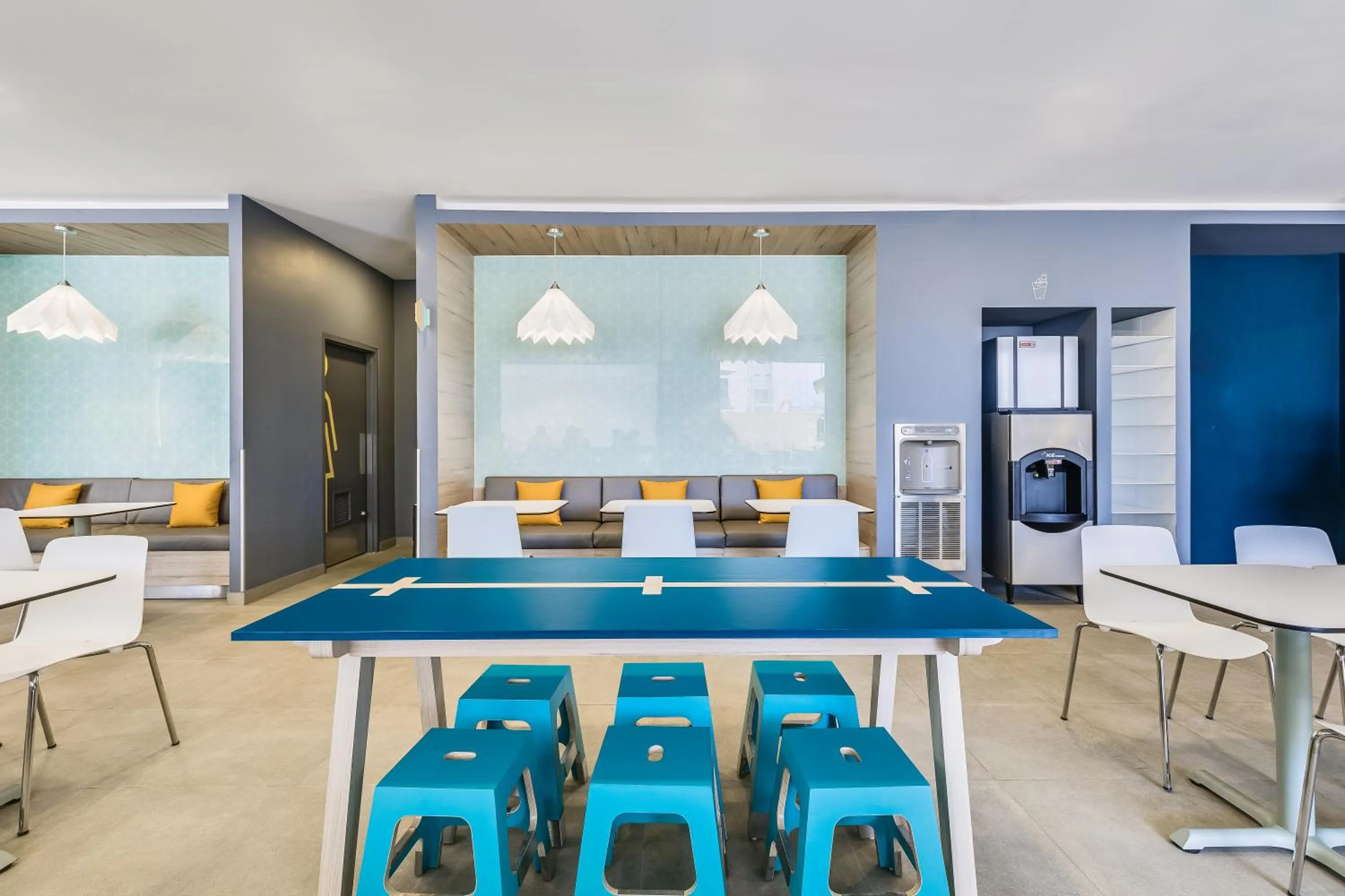 Seating area in One Acapulco Costera