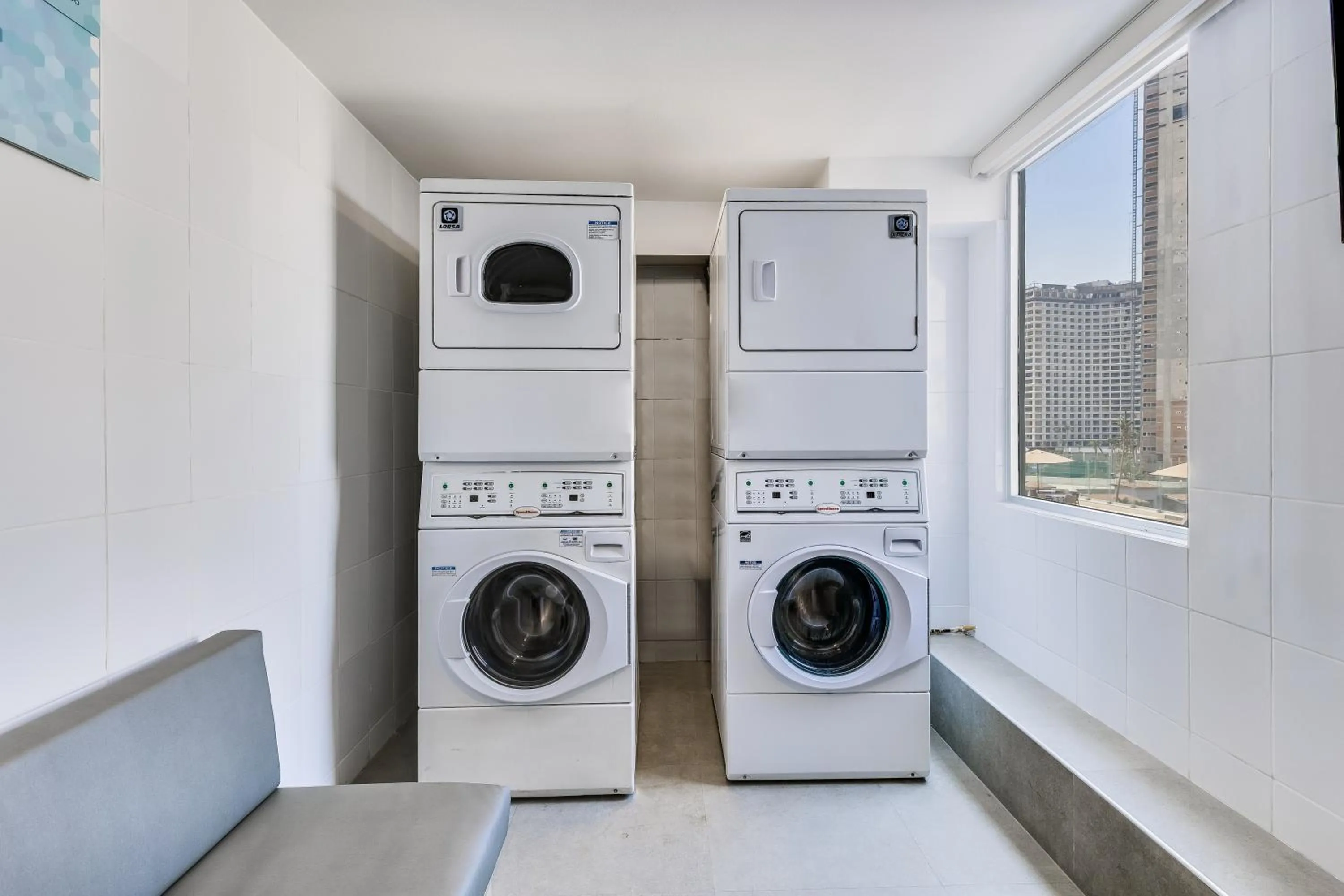 dryer in One Acapulco Costera