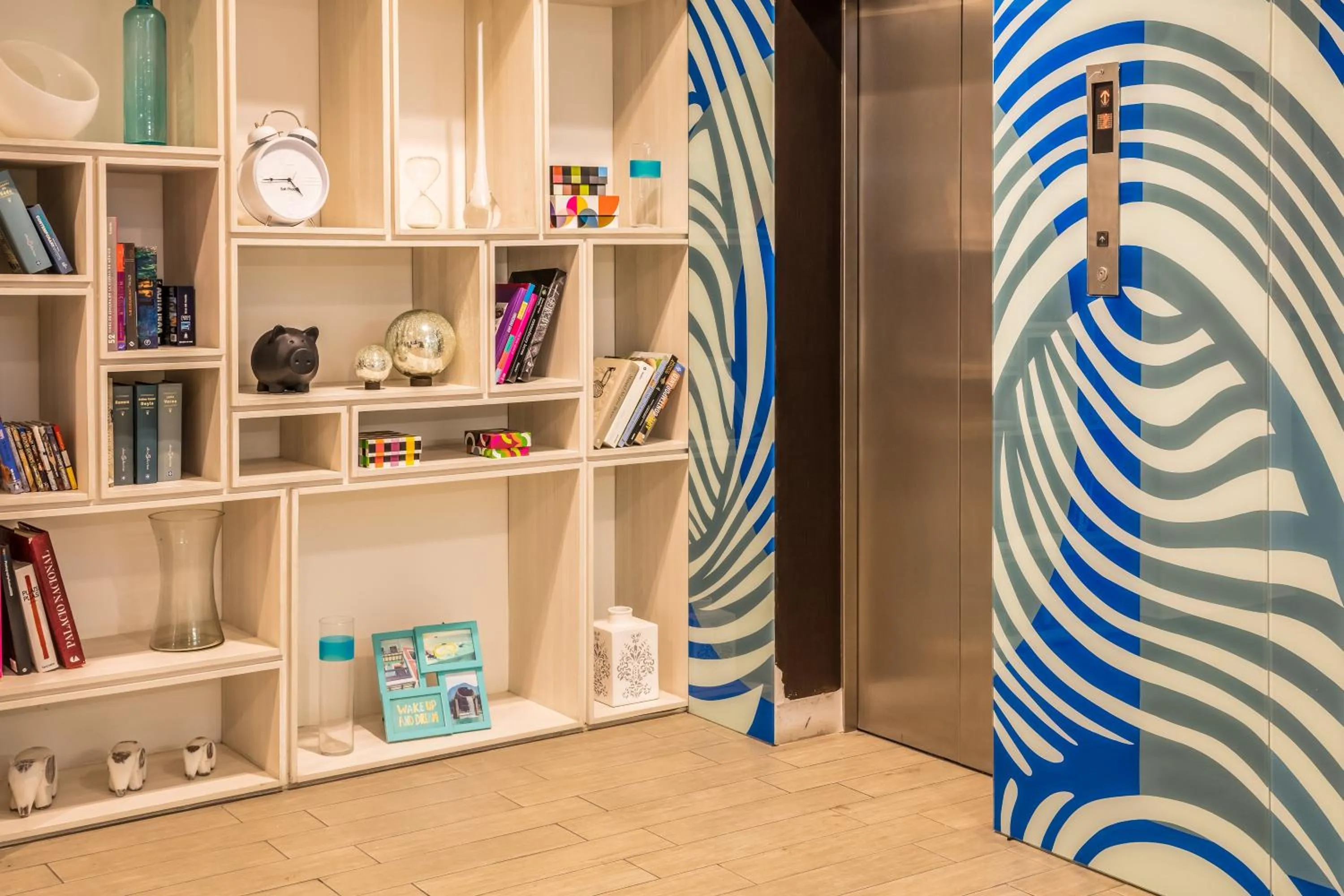 Lobby or reception in One Monterrey Aeropuerto