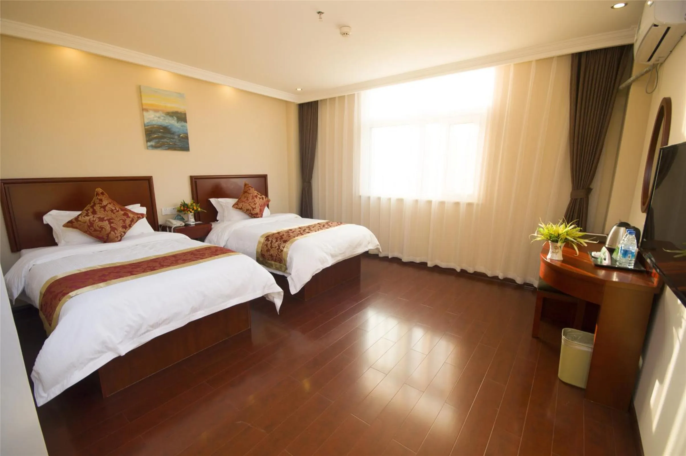Bedroom, Bed in GreenTree Inn Jiangsu Suzhou Changshu Fuchunjiang International Qipeicheng Road Express Hotel