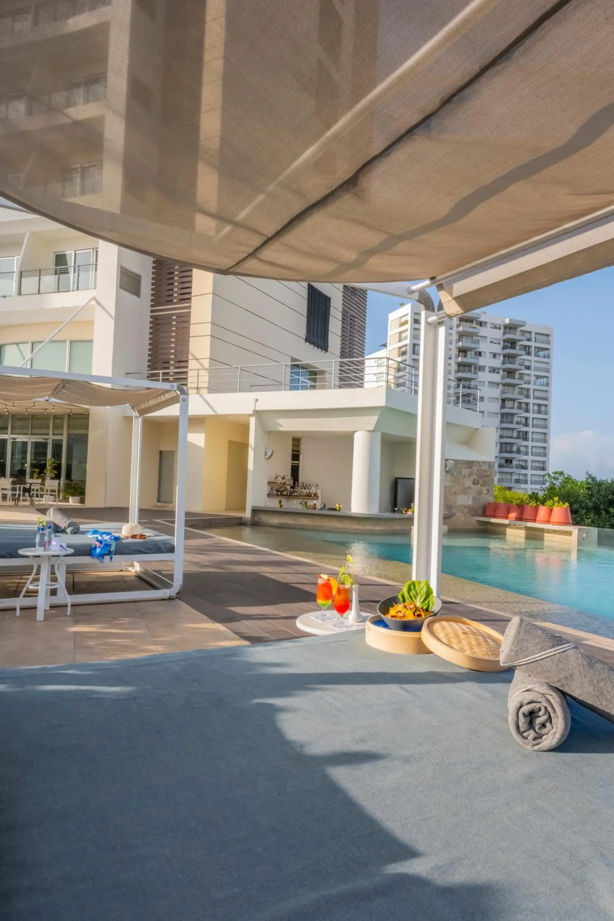 Swimming pool in Krystal Urban Cancun & Beach Club