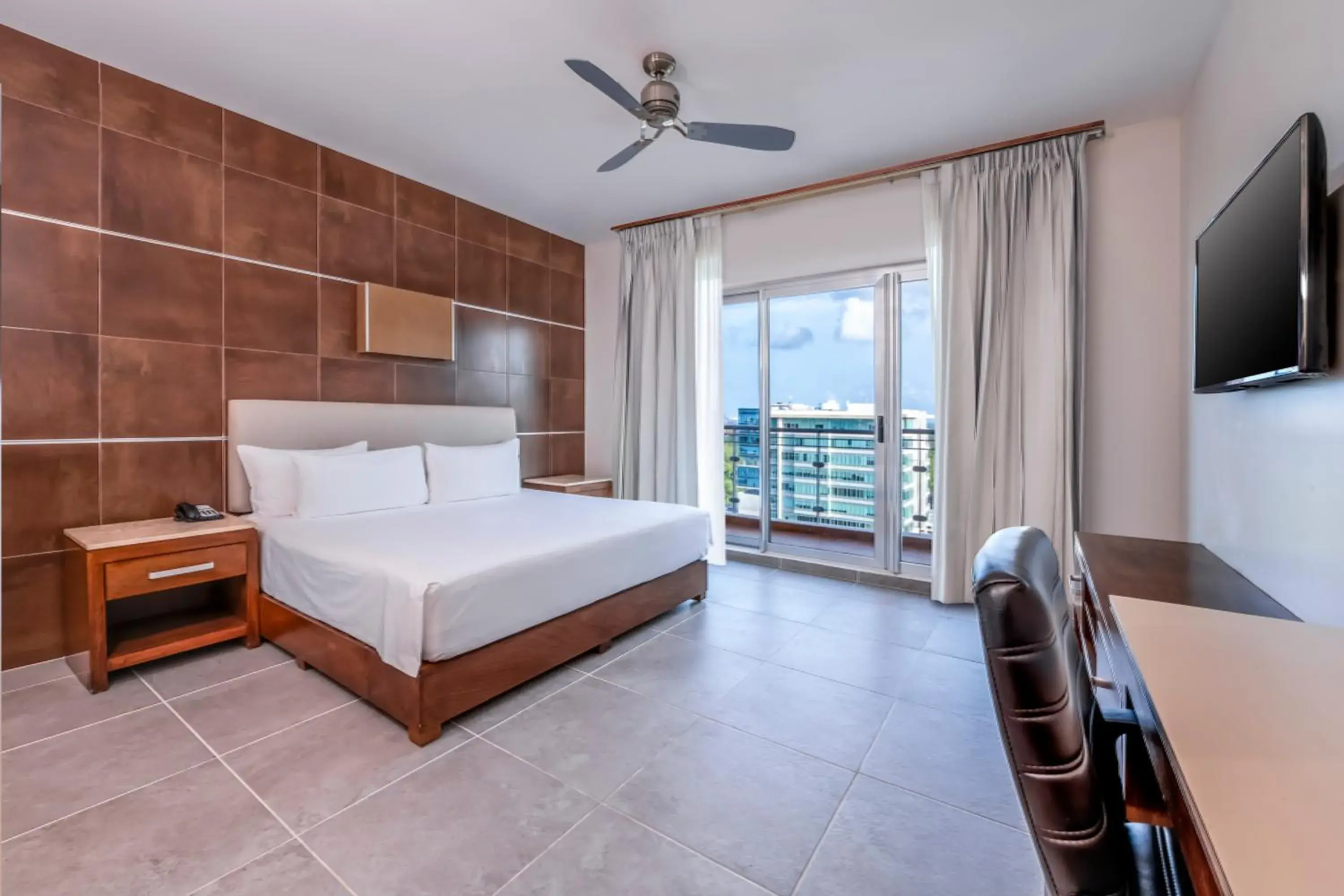 Standard Room Beach Club Access in Krystal Urban Cancun & Beach Club Standard Room Beach Club Access in Krystal Urban Cancun & Beach Club