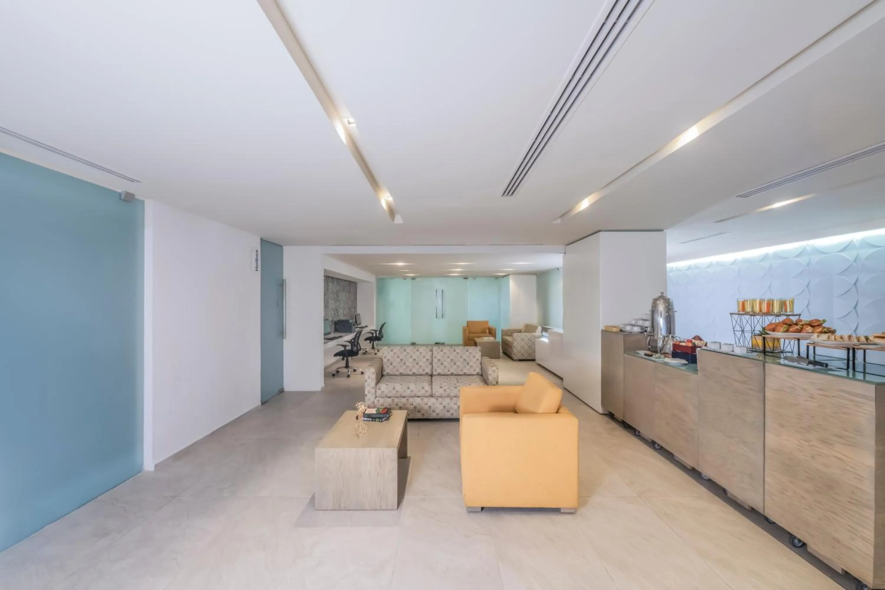 Business facilities in Krystal Urban Cancun & Beach Club