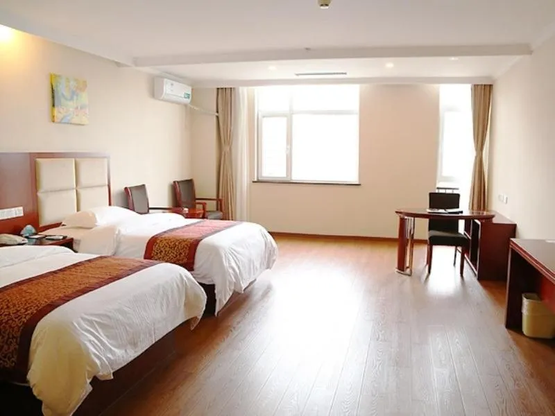 Bed in Greentree Tangshan Nanhu Jindi Business Hotel