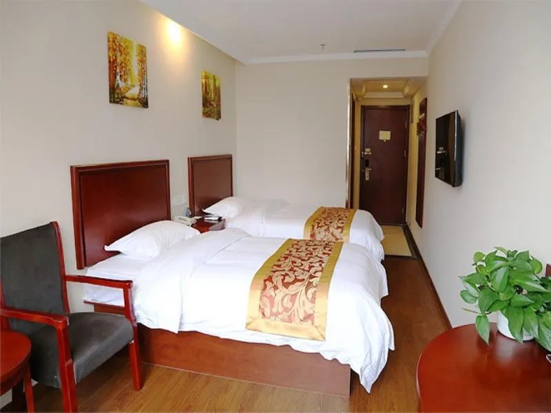 Bed in Greentree Tangshan Nanhu Jindi Business Hotel