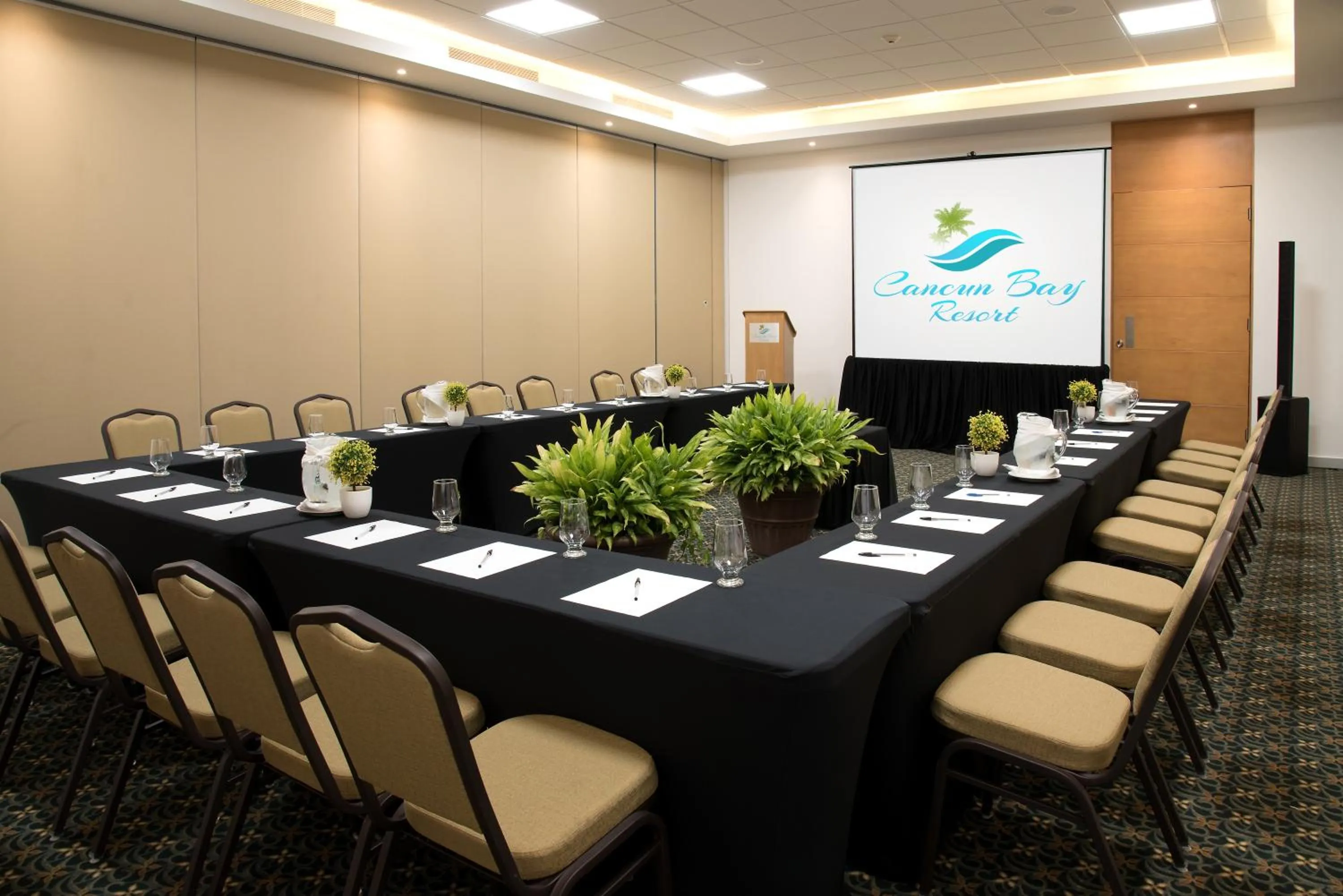 Meeting/conference room in Cancun Bay All Inclusive Hotel